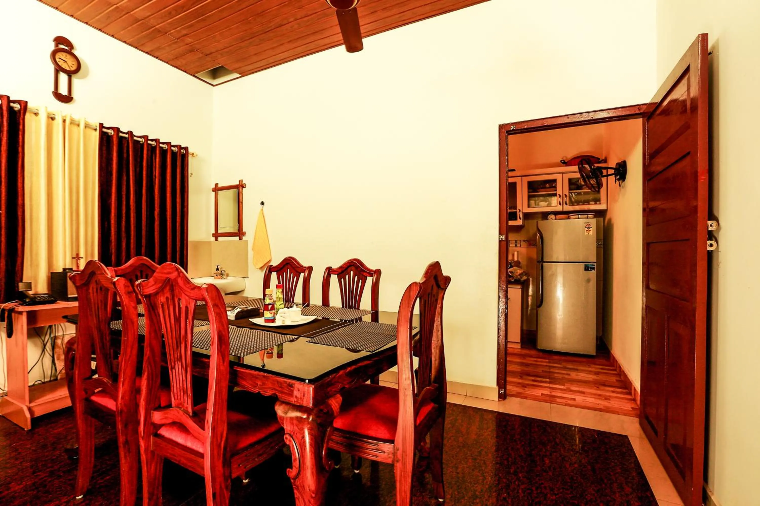 Dining area in Baywatch Beach Resort