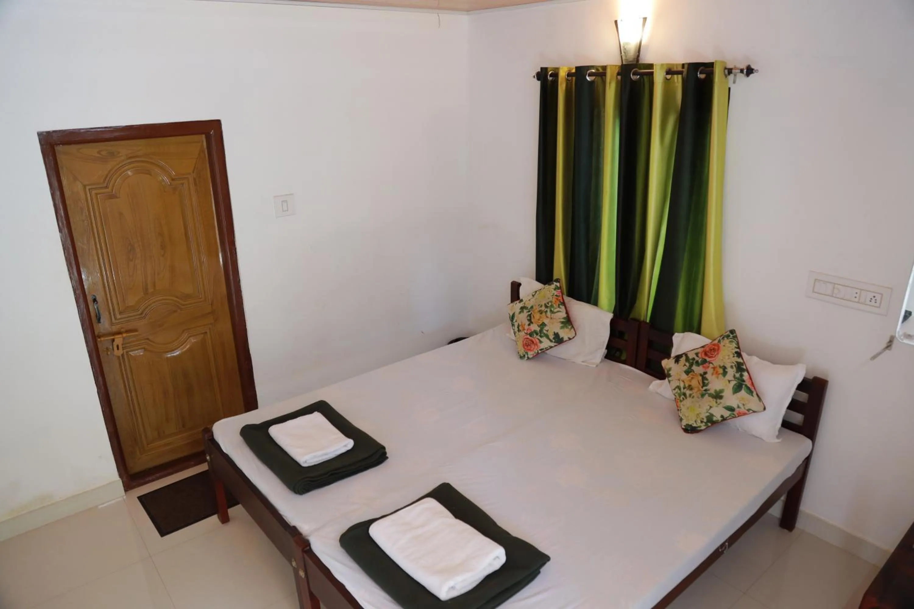 Photo of the whole room, Bed in Baywatch Beach Resort