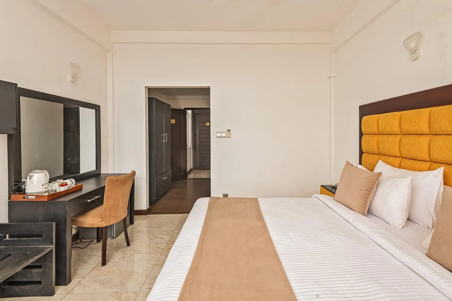 Photo of the whole room in Beverly Beach Negombo