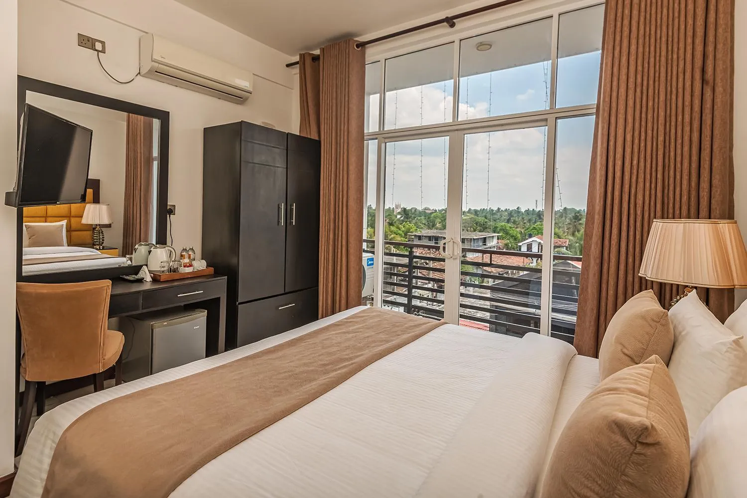 Photo of the whole room in Beverly Beach Negombo