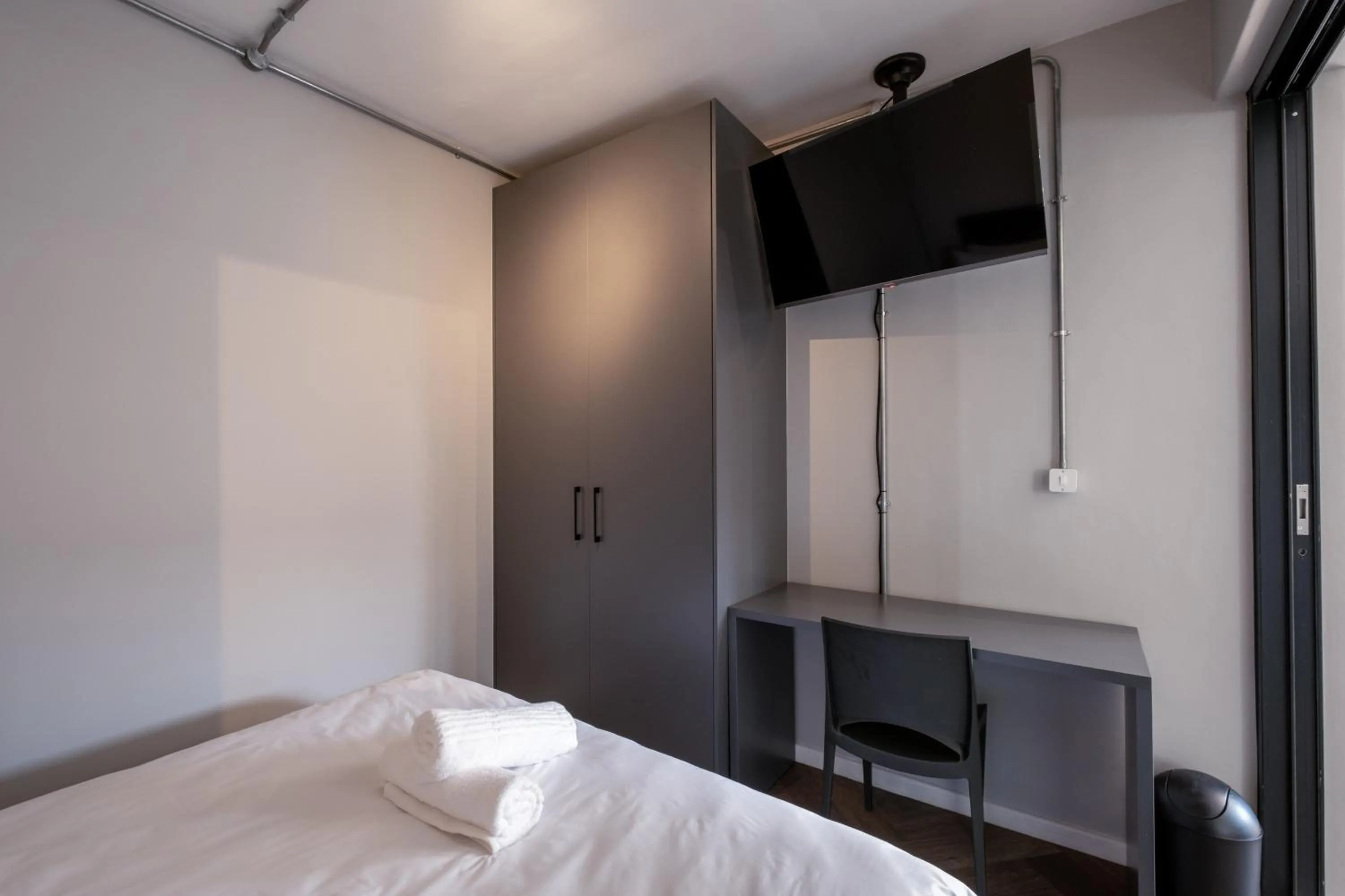 TV and multimedia, Bed in Inn & Out Plus Rosebank