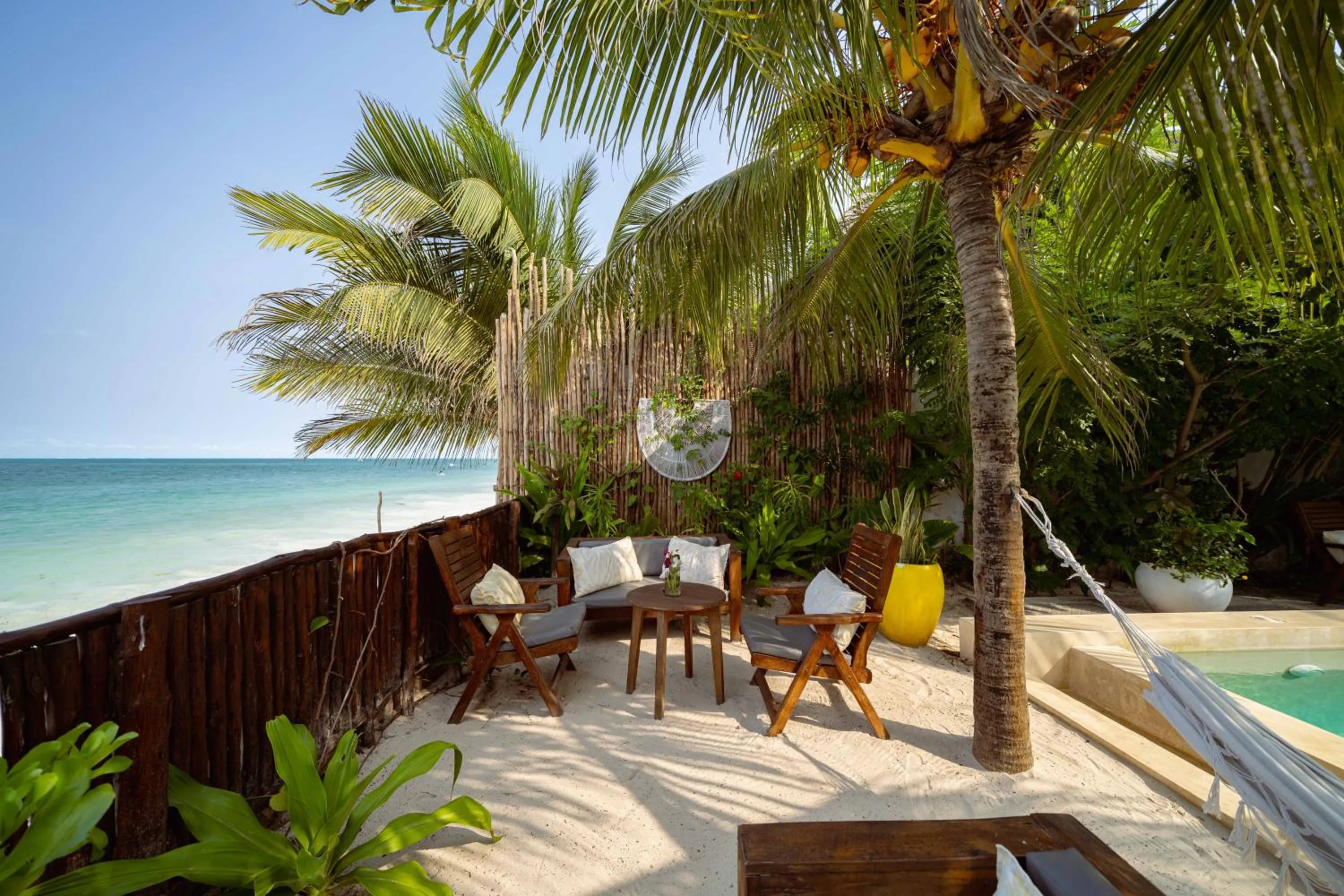 Garden in Babu Villas