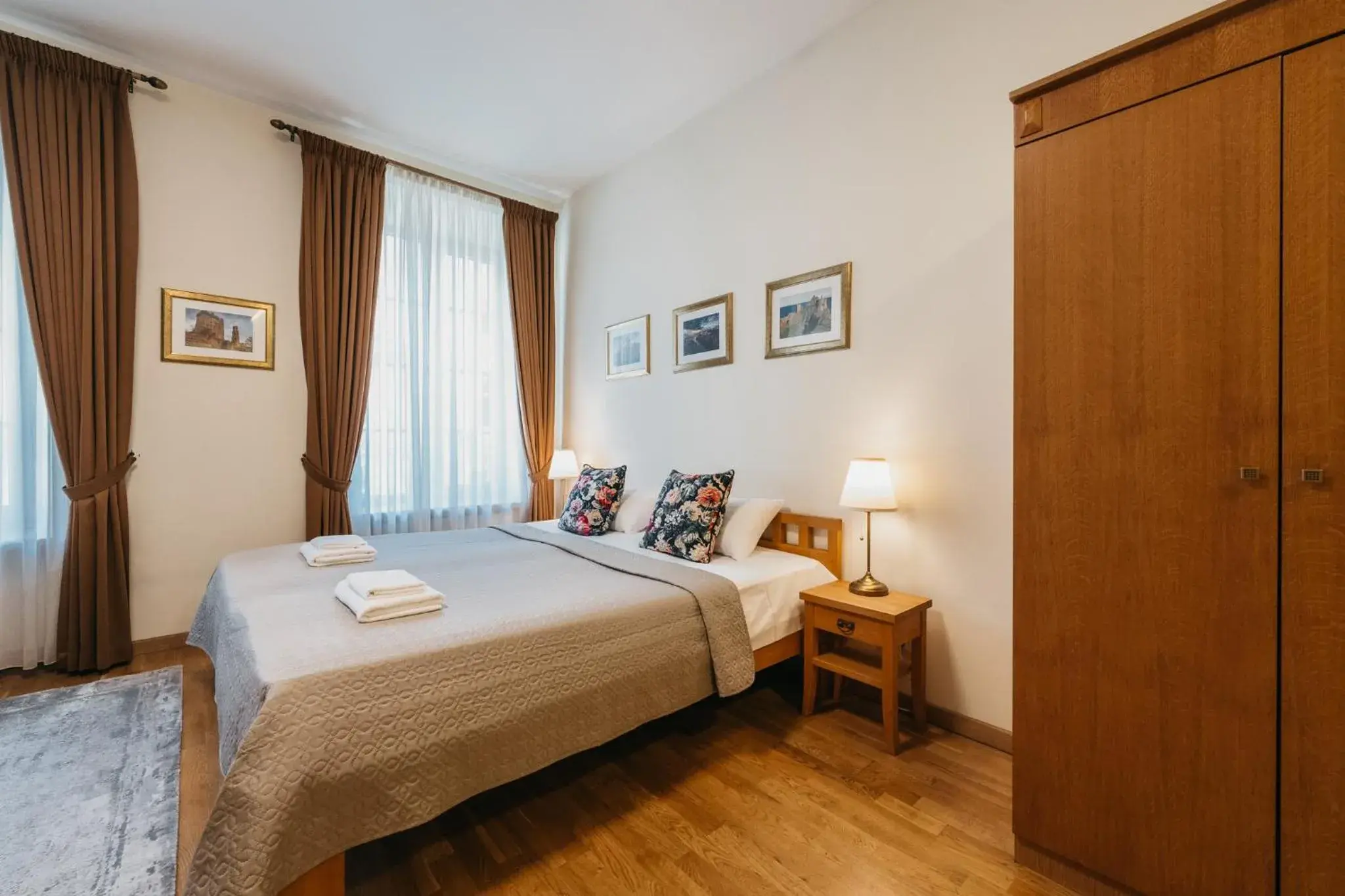 Bedroom, Bed in CATHEDRAL Apartments Self-check in Bedroom, Bed in CATHEDRAL Apartments Self-check in