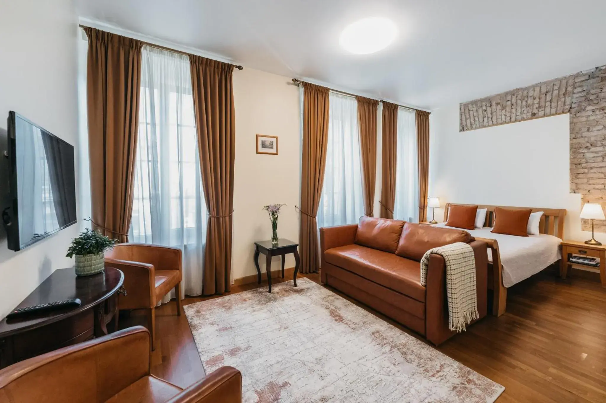 King Studio with Sofa Bed in CATHEDRAL Apartments Self-check in King Studio with Sofa Bed in CATHEDRAL Apartments Self-check in