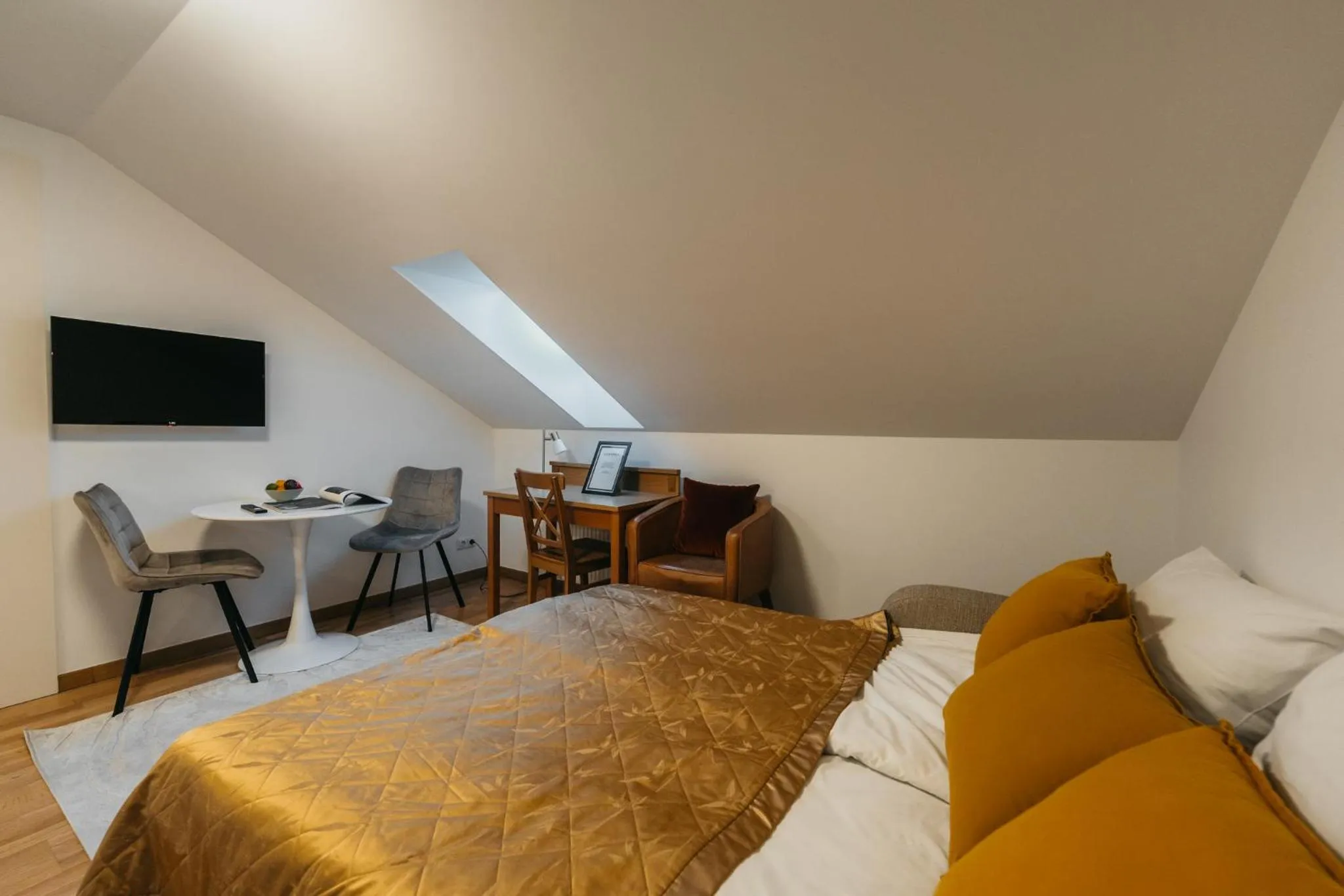 Bed in CATHEDRAL Old Town Suites