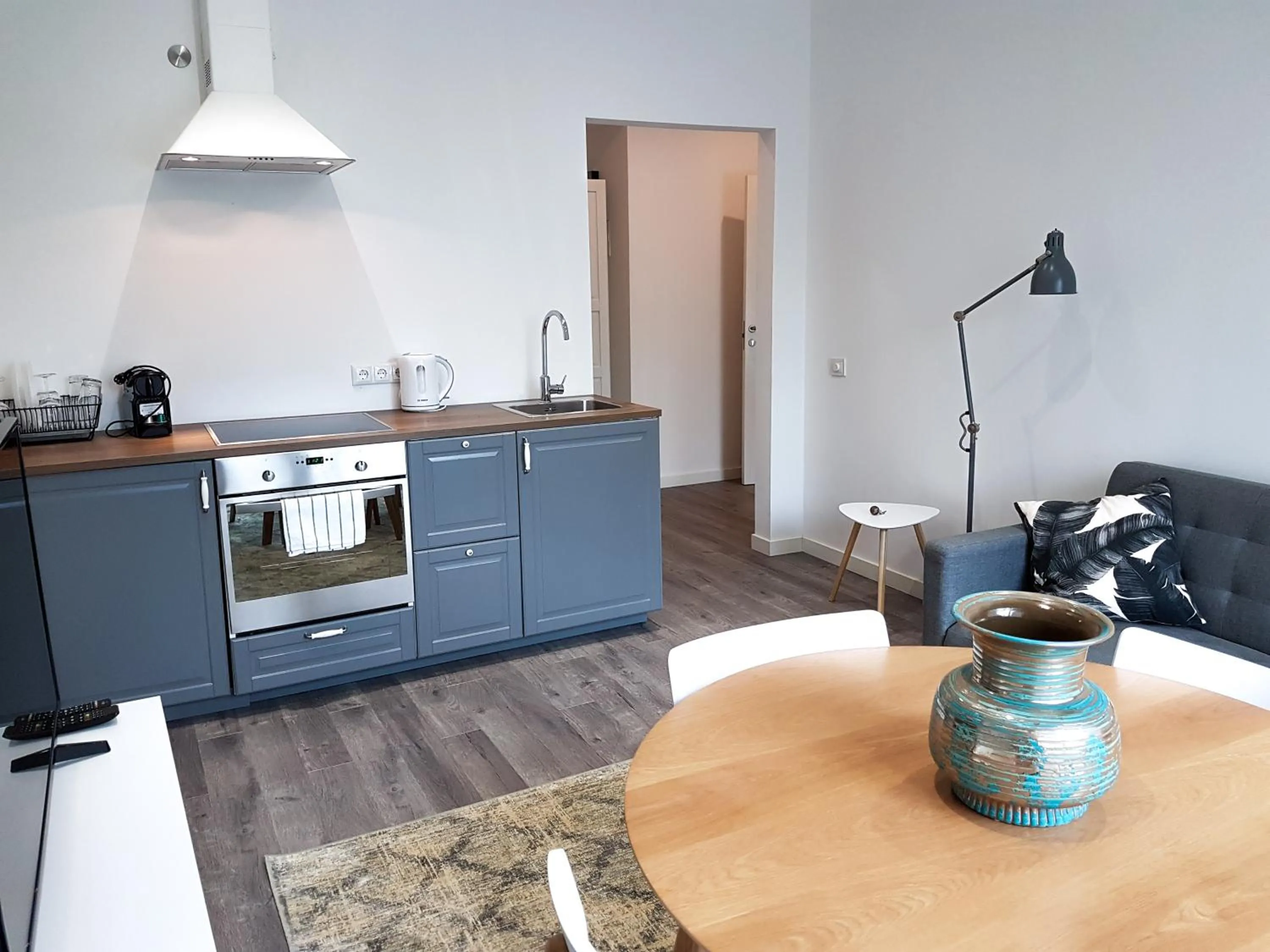 TV and multimedia in Saules Club Apart Hotel