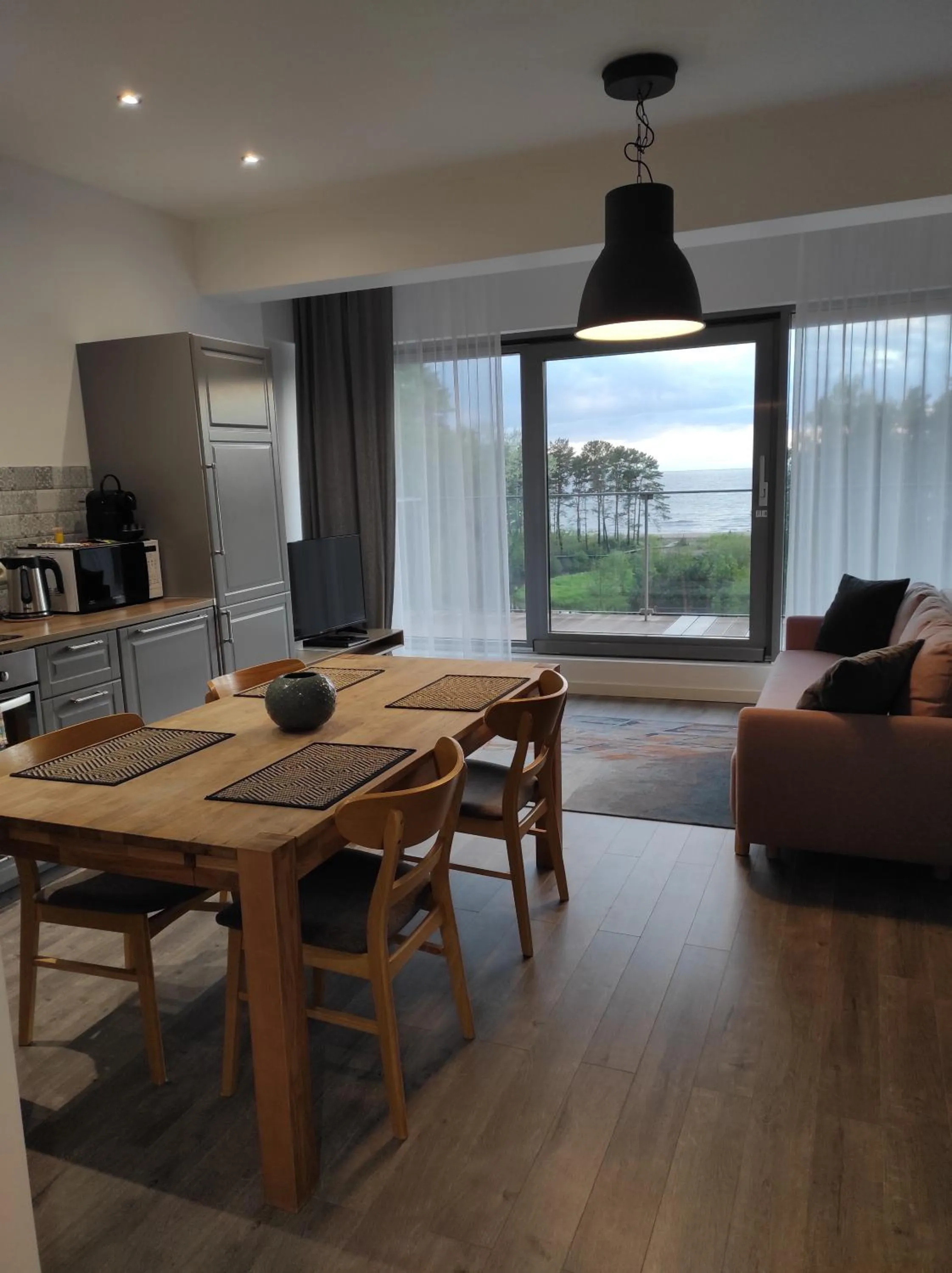 TV and multimedia in Saules Club Apart Hotel