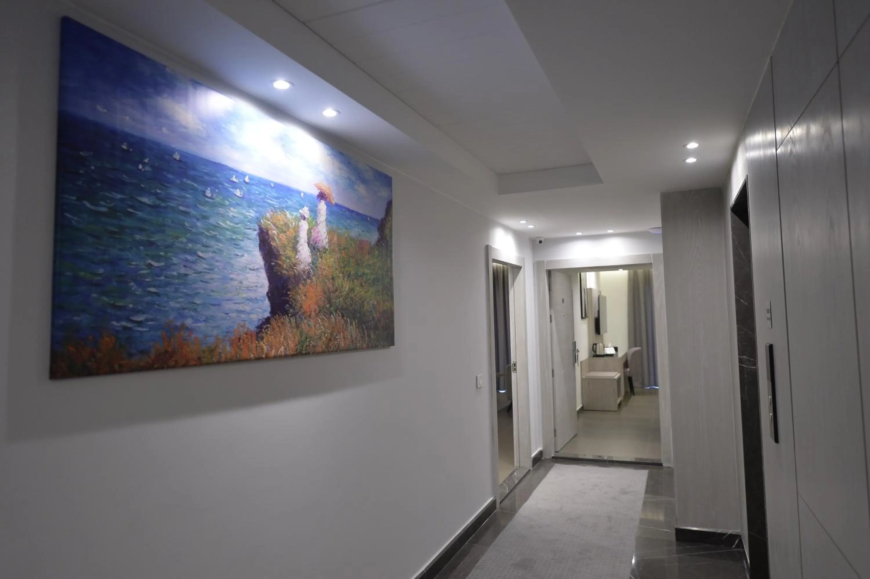 Area and facilities in Zett hotel