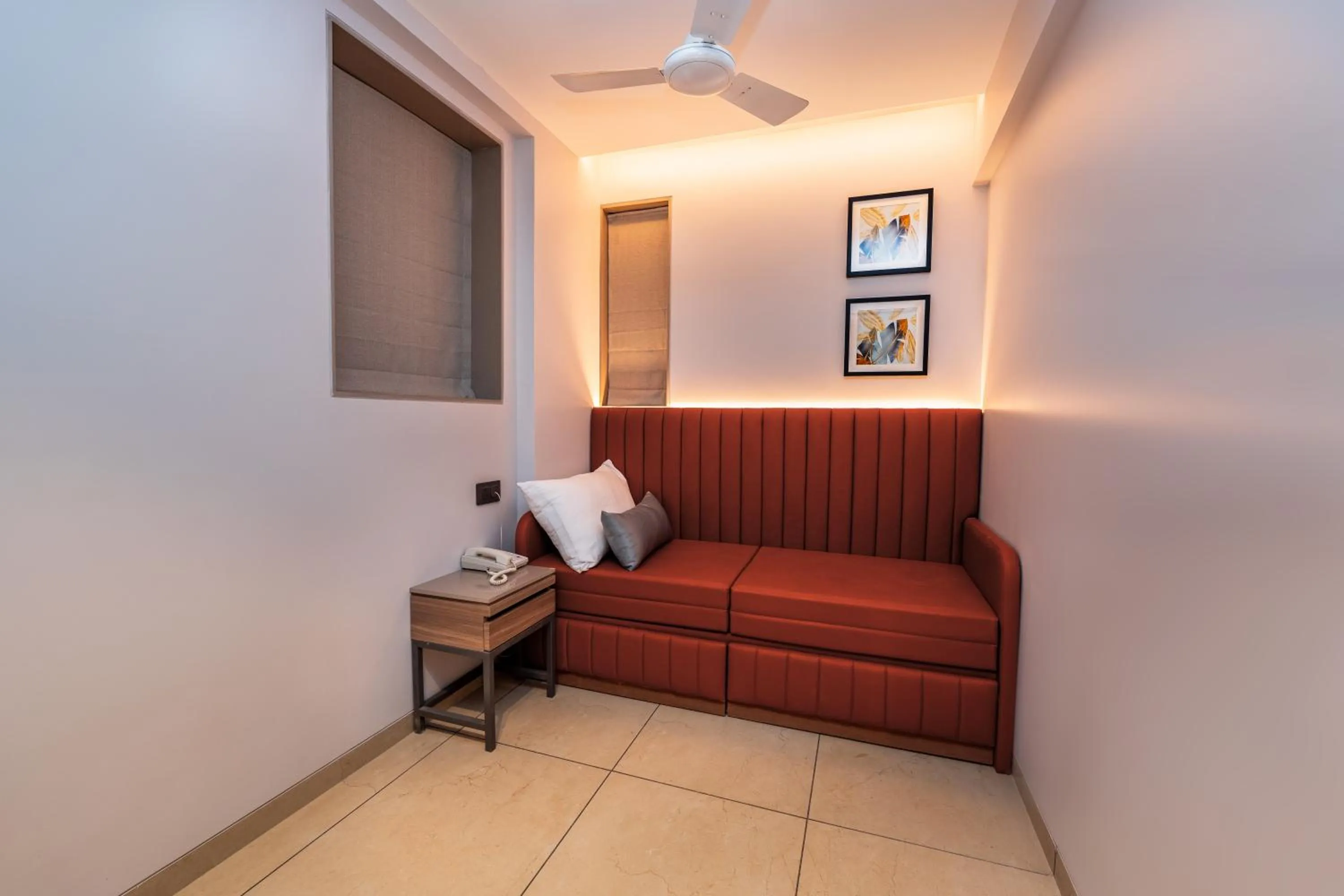 Living room in Ajanta Continental-Mumbai Airport