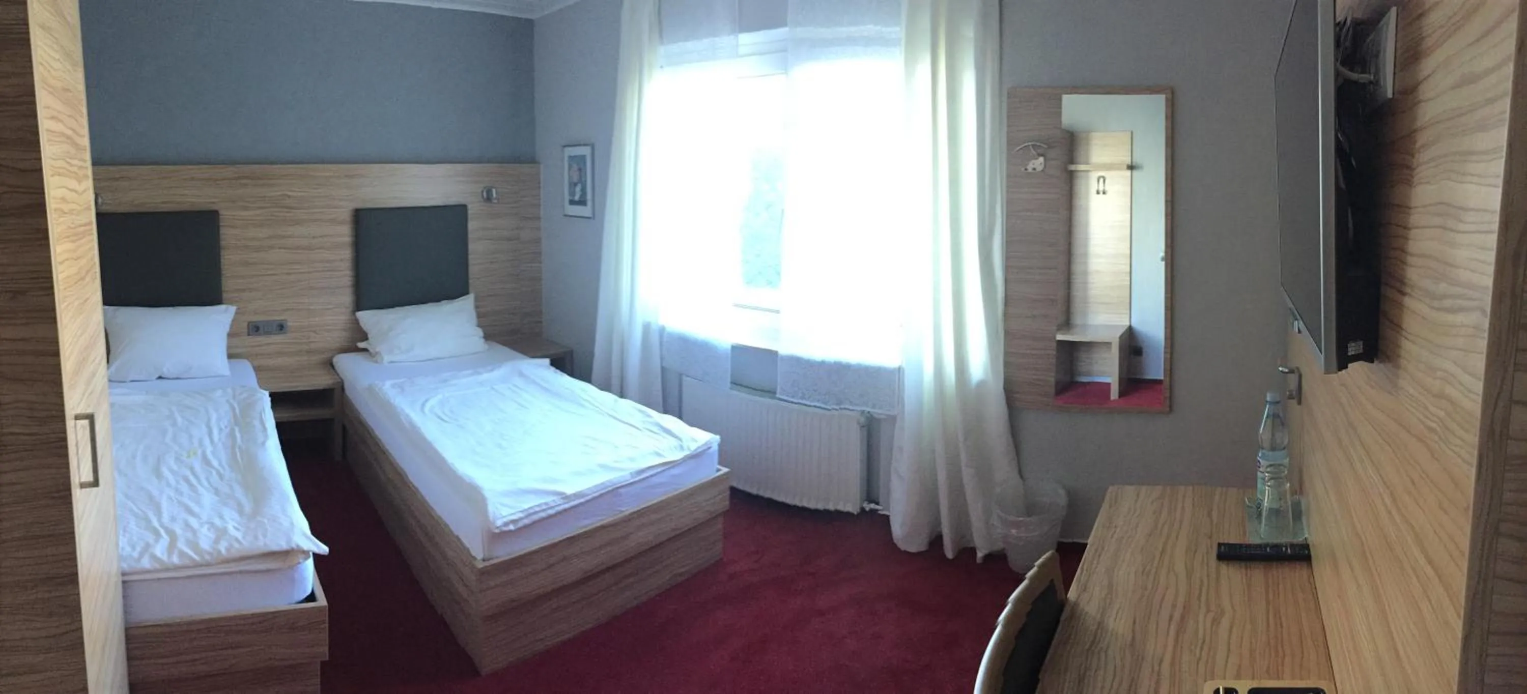 Bedroom, Bed in Hotel Garten