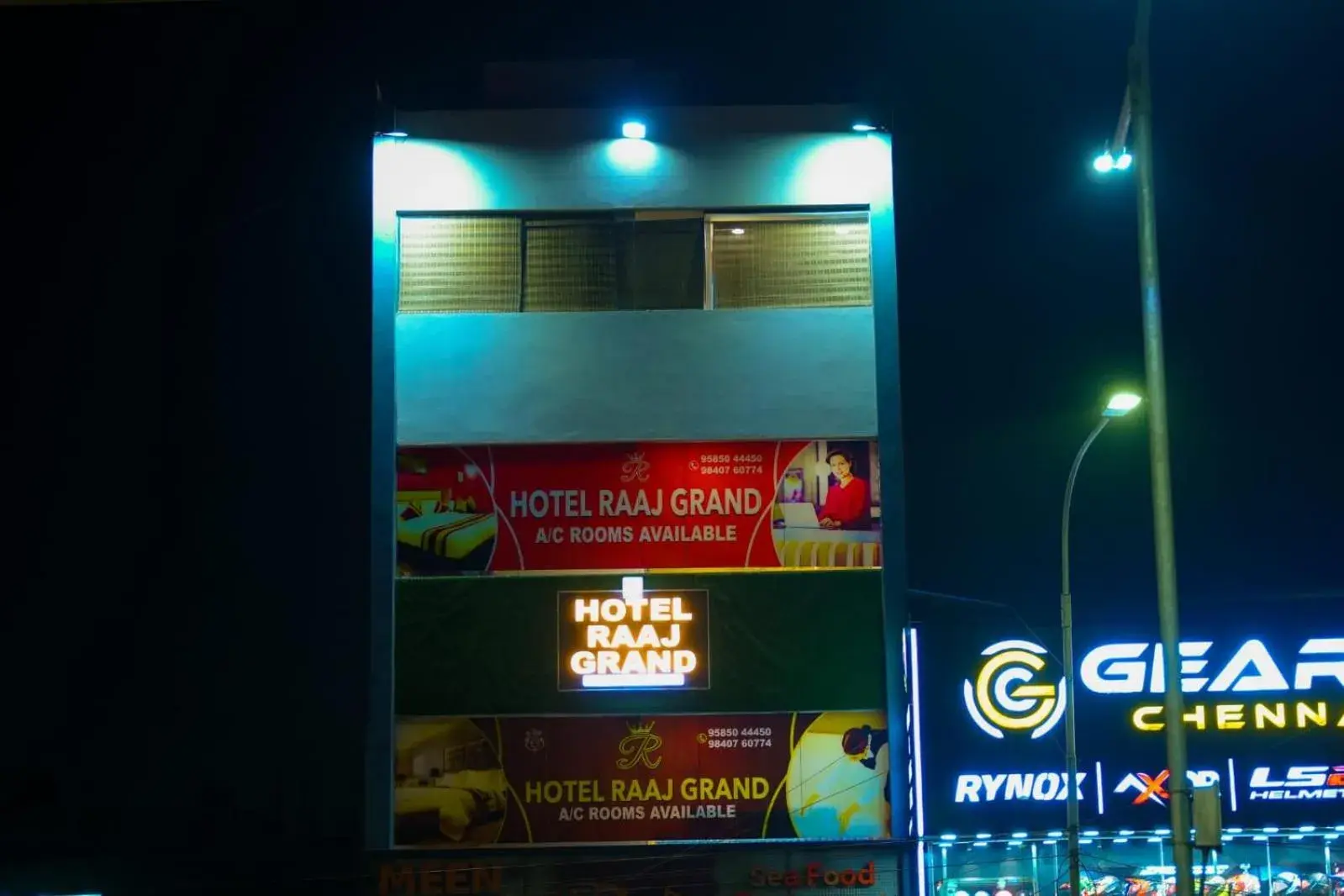 Street view in HOTEL RAAJ GRAND Street view in HOTEL RAAJ GRAND