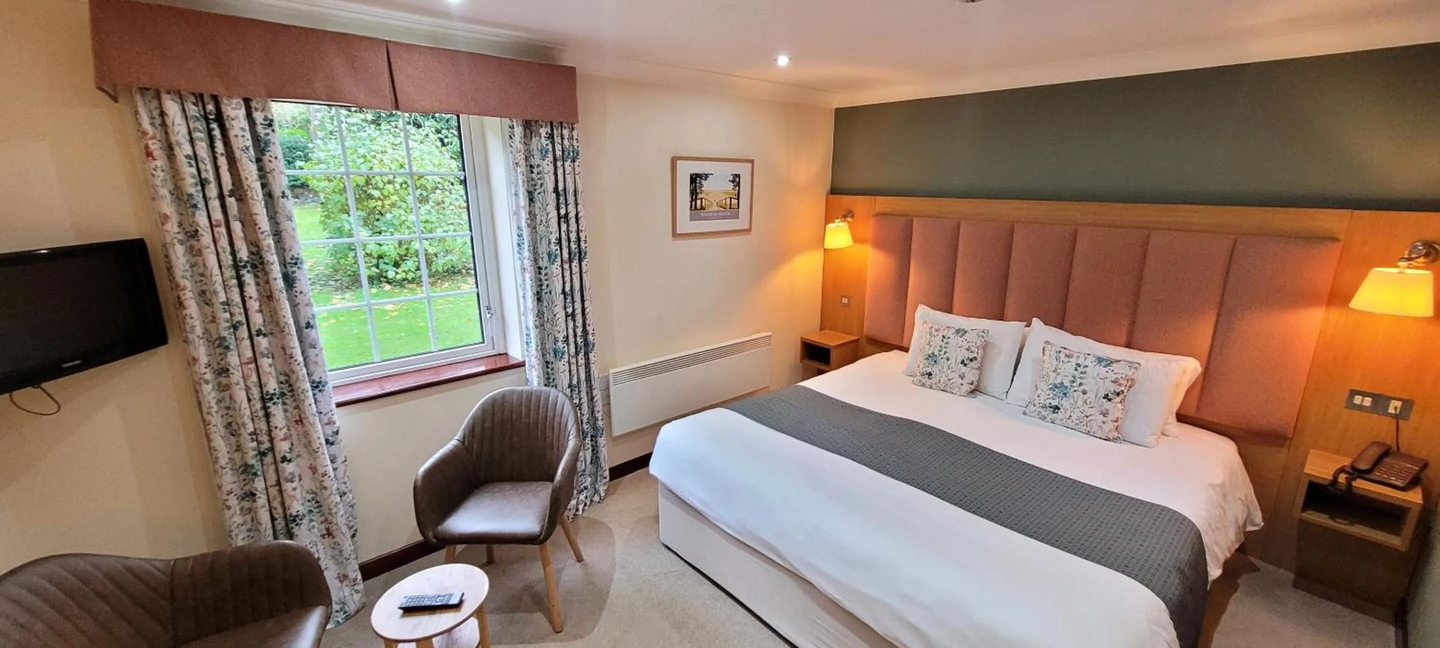 Bedroom, Bed in Old Rectory Hotel, Crostwick