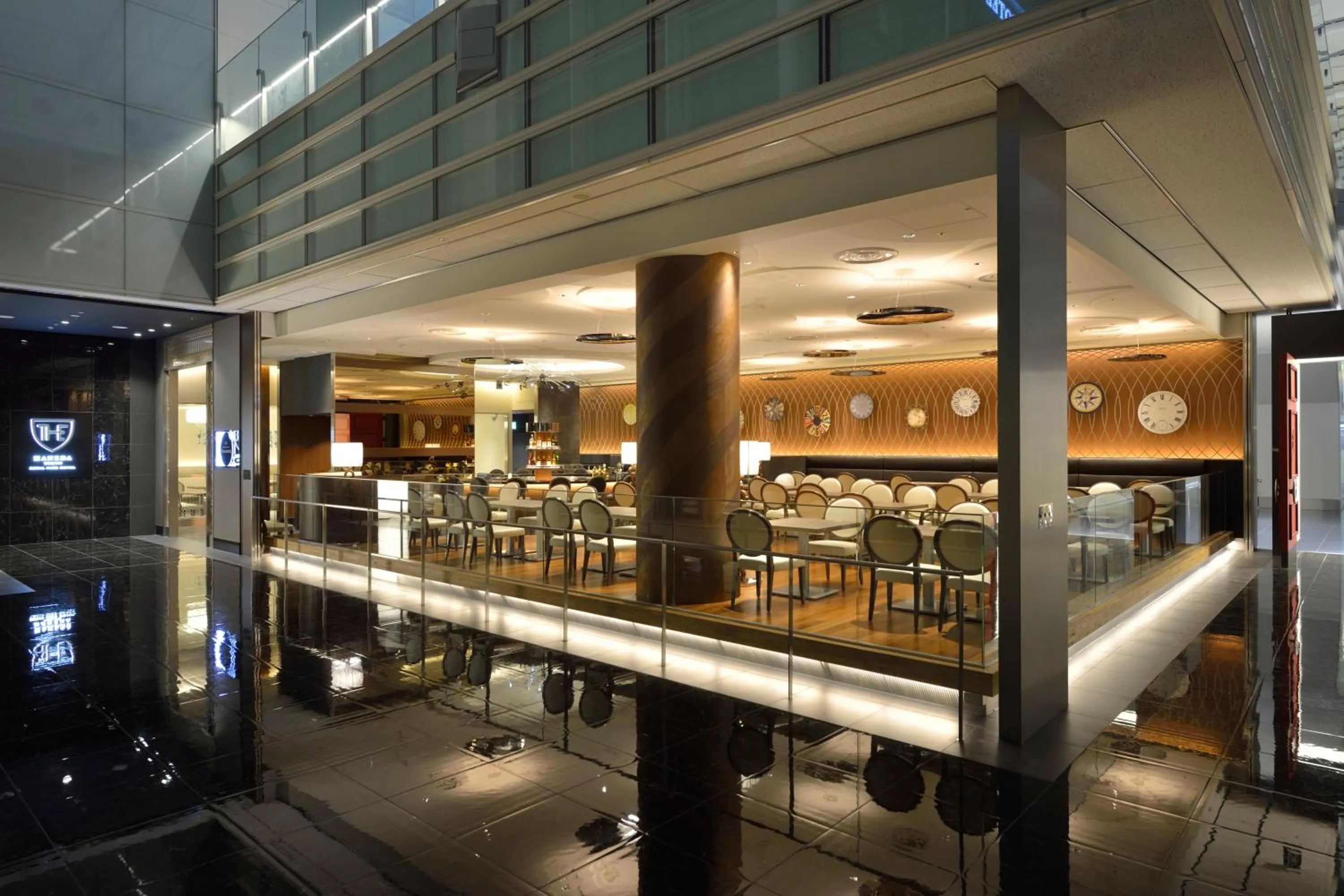 Restaurant/places to eat in The Royal Park Hotel Tokyo Haneda Airport Terminal 3