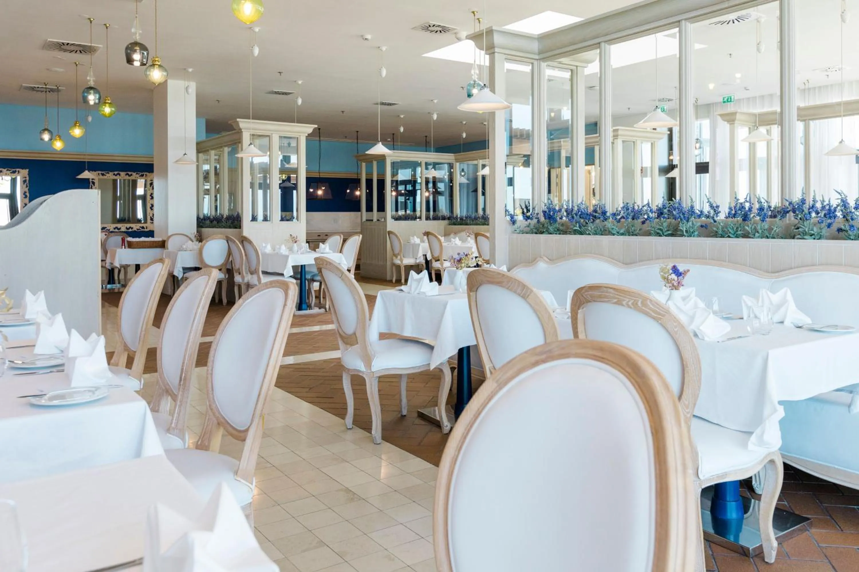 Restaurant/places to eat in Royal Obidos Scenic Resort