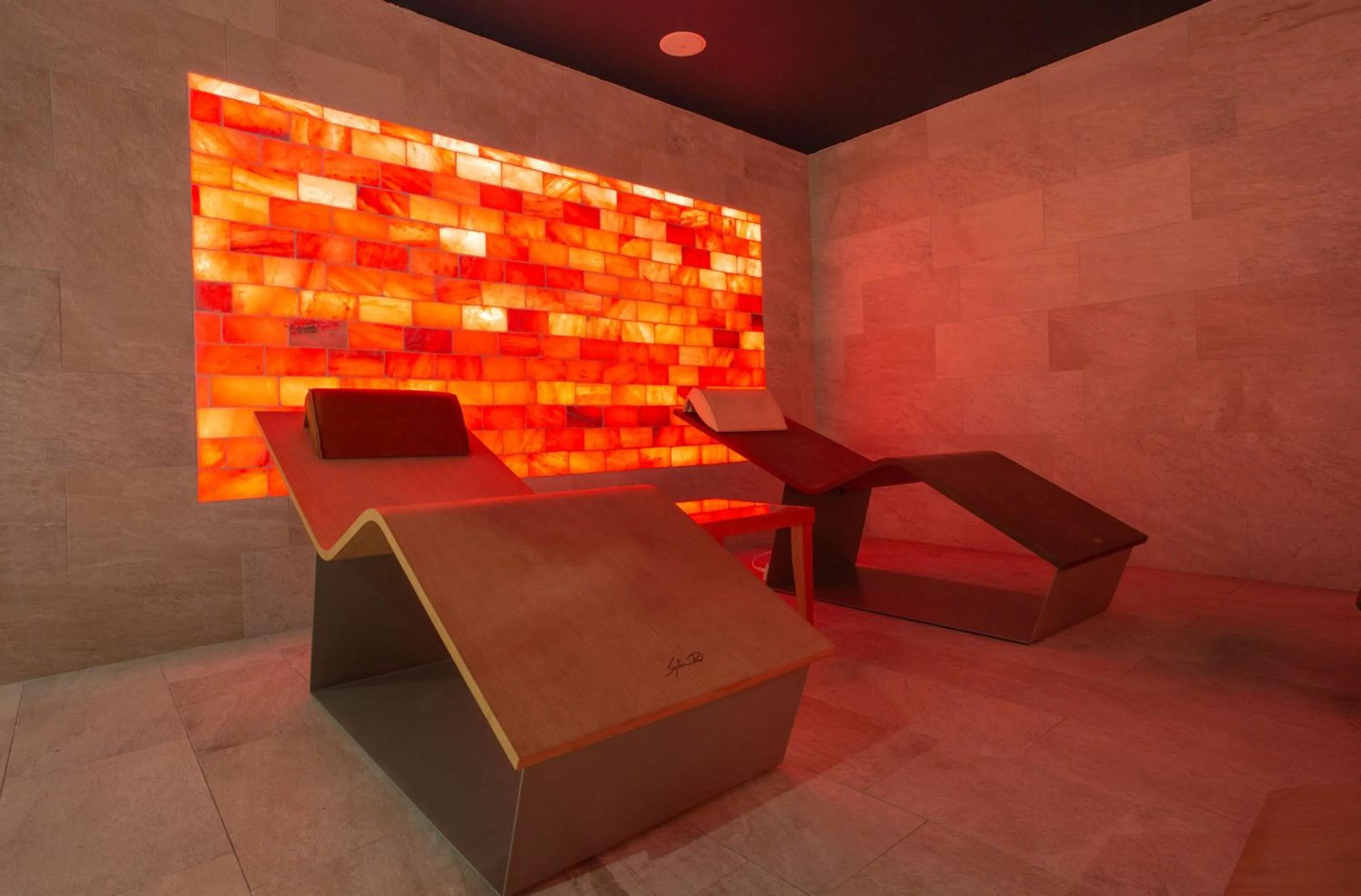 Sports in Best Western Premier Ark Hotel