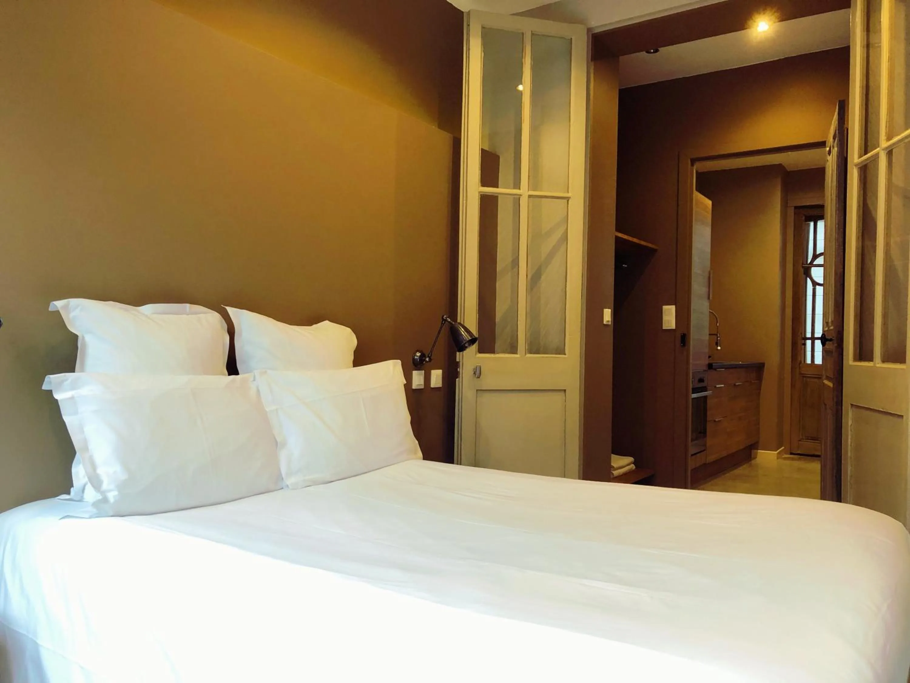 Bedroom in Nuit en Ville Lille La Madeleine