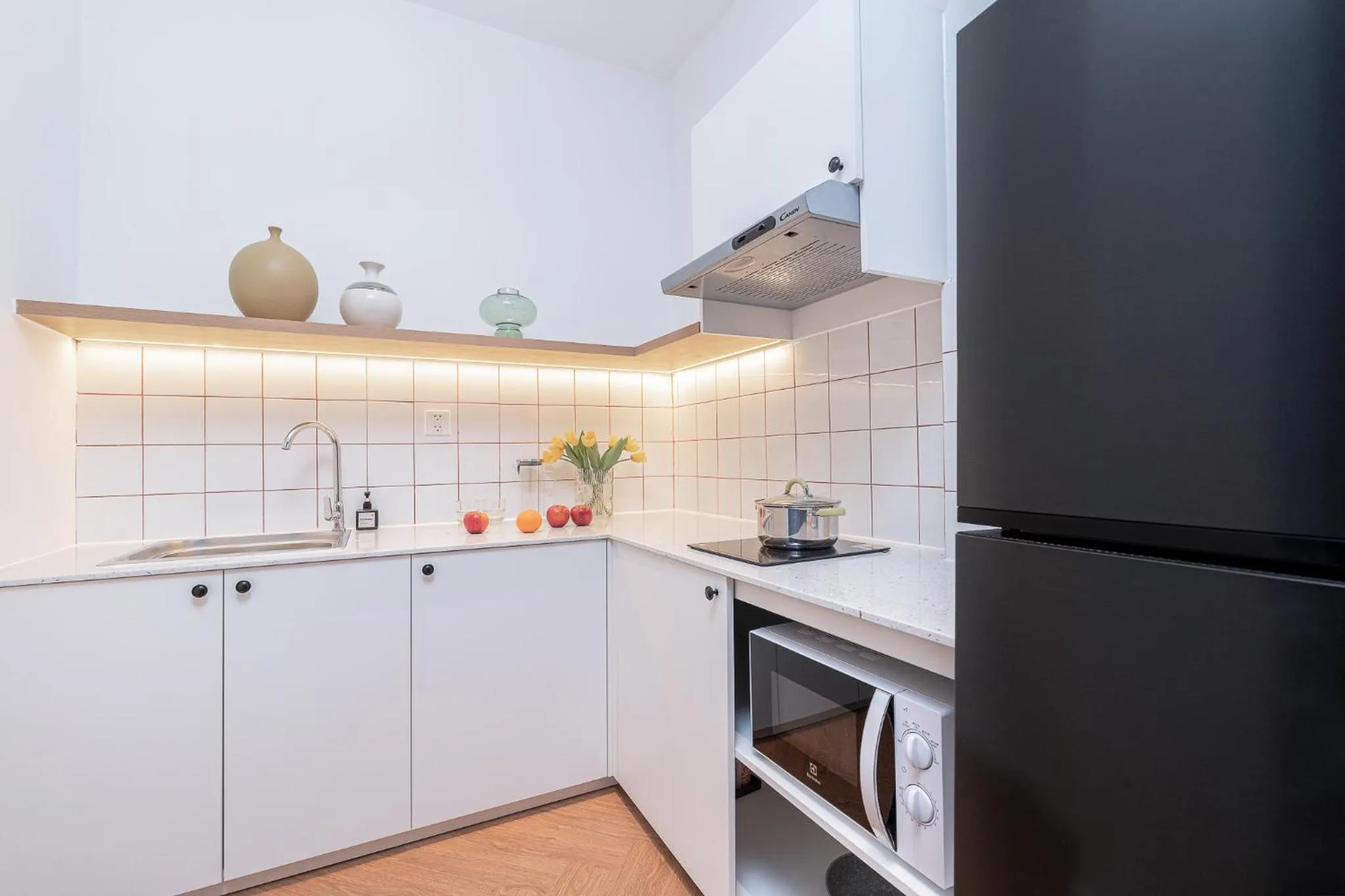 Kitchen or kitchenette in Express by M Village Điện Biên Phủ Q3