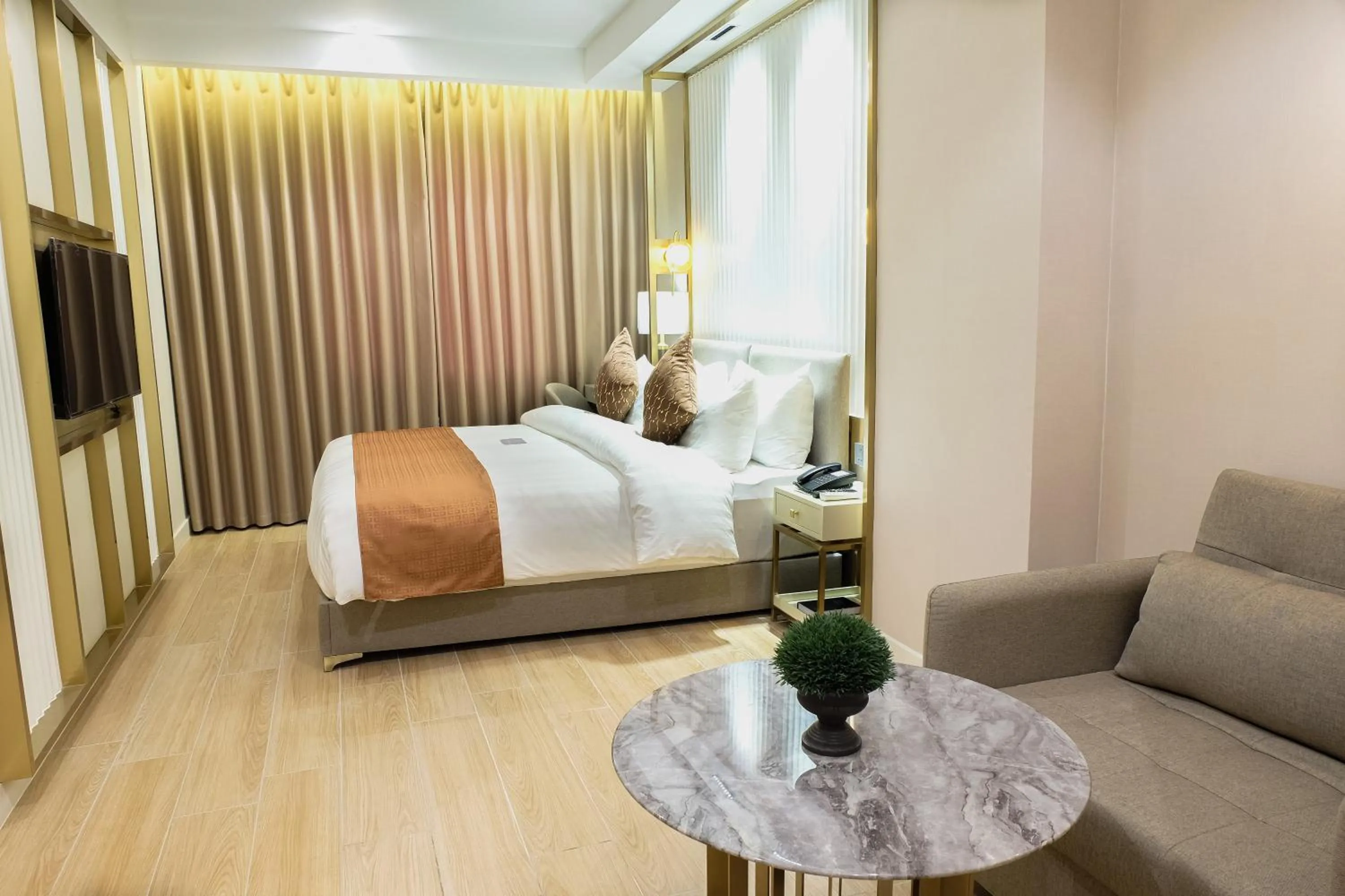 Bedroom, Bed in Uma Hotel and Residences