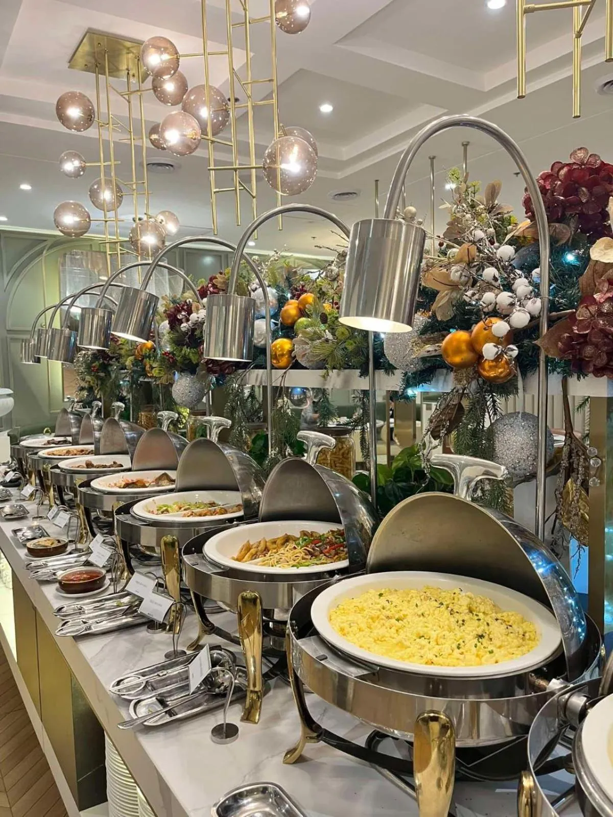 Buffet breakfast in Uma Hotel and Residences
