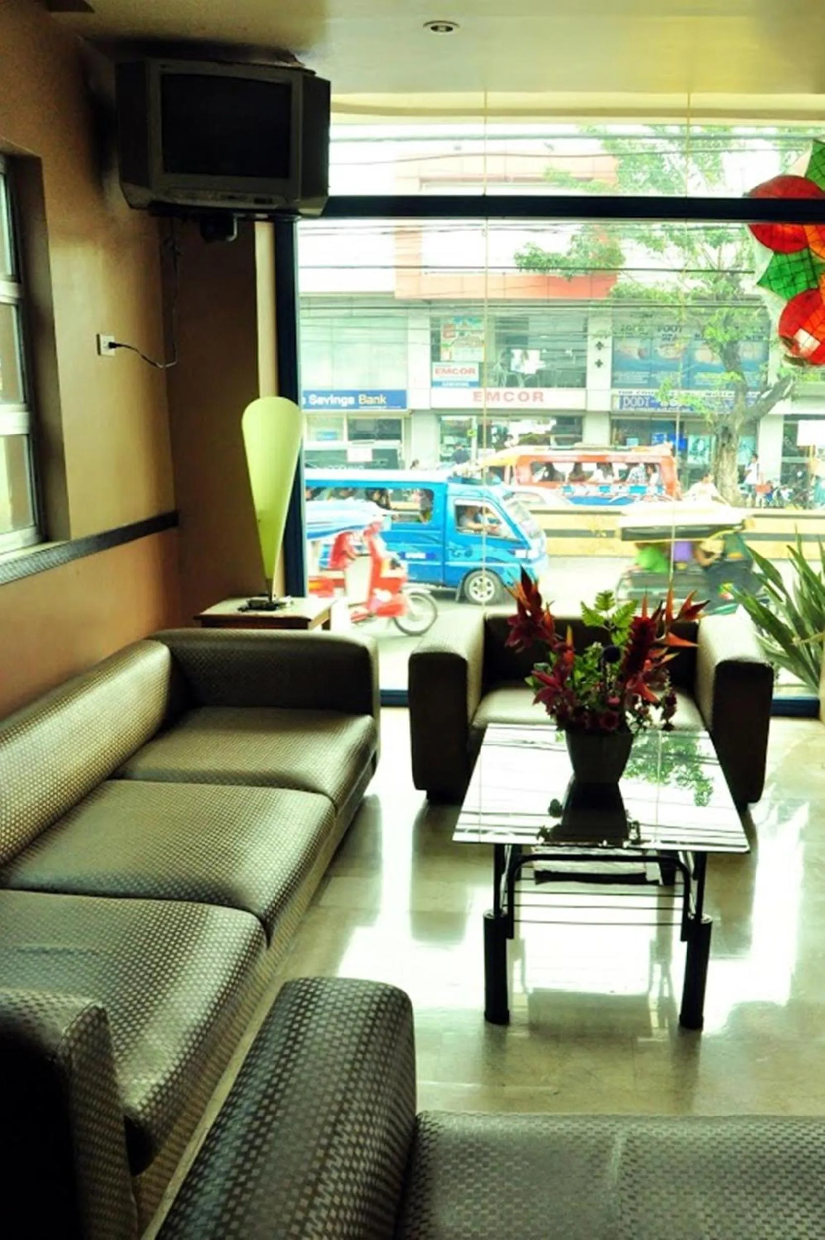 Lobby or reception in GV Hotel - Talisay City