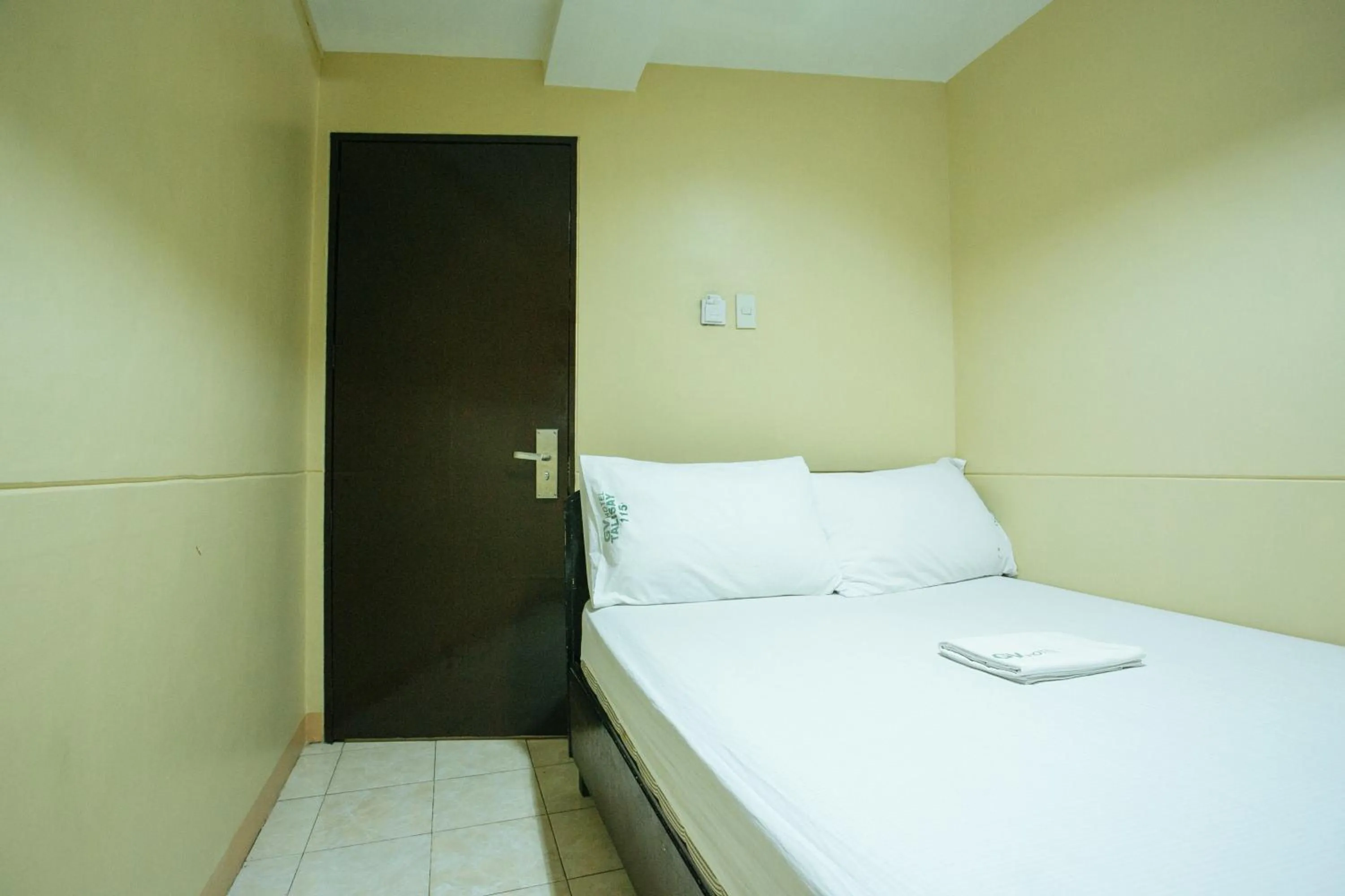 Bed in GV Hotel - Talisay City