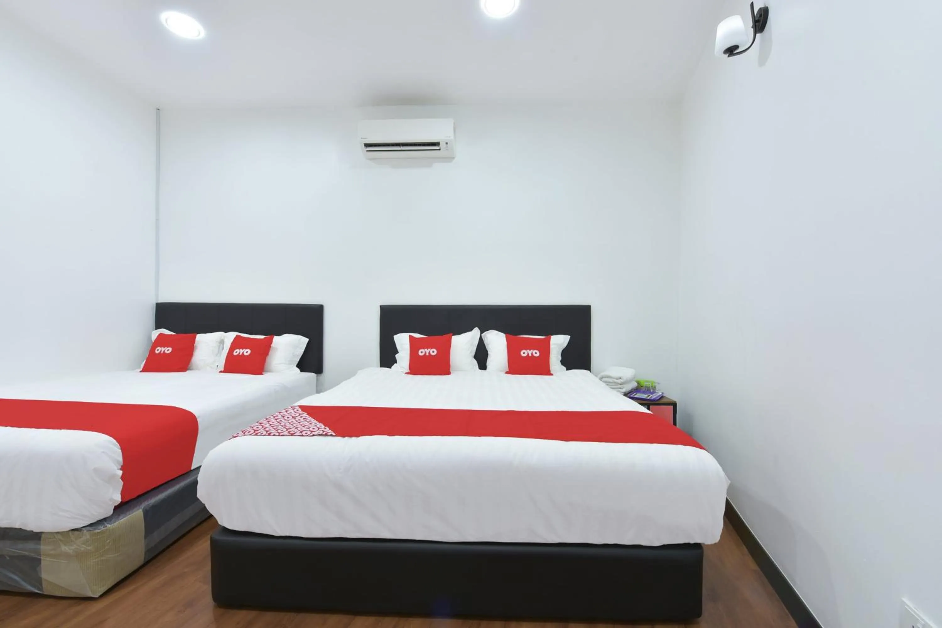 Bedroom, Bed in Hotel O Madeena Inn