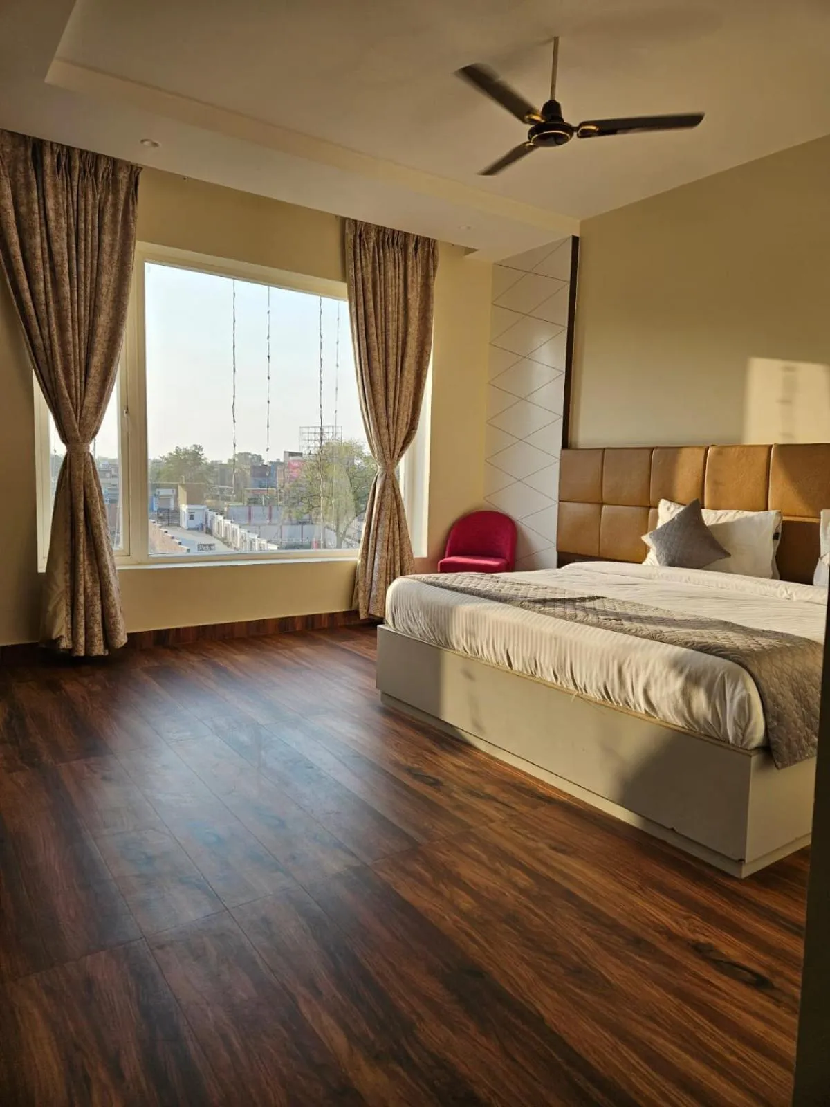 Bed in Four Leaf Hotel - AKOSHA