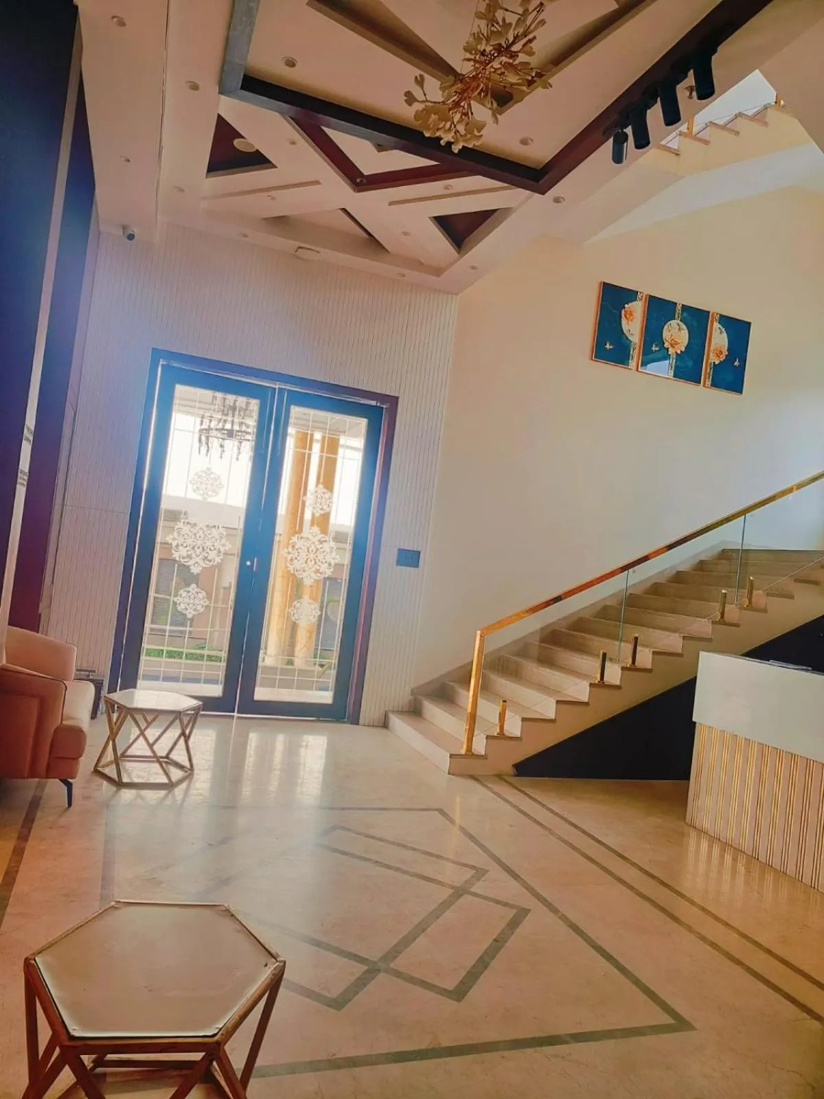 Seating area in Four Leaf Hotel - AKOSHA