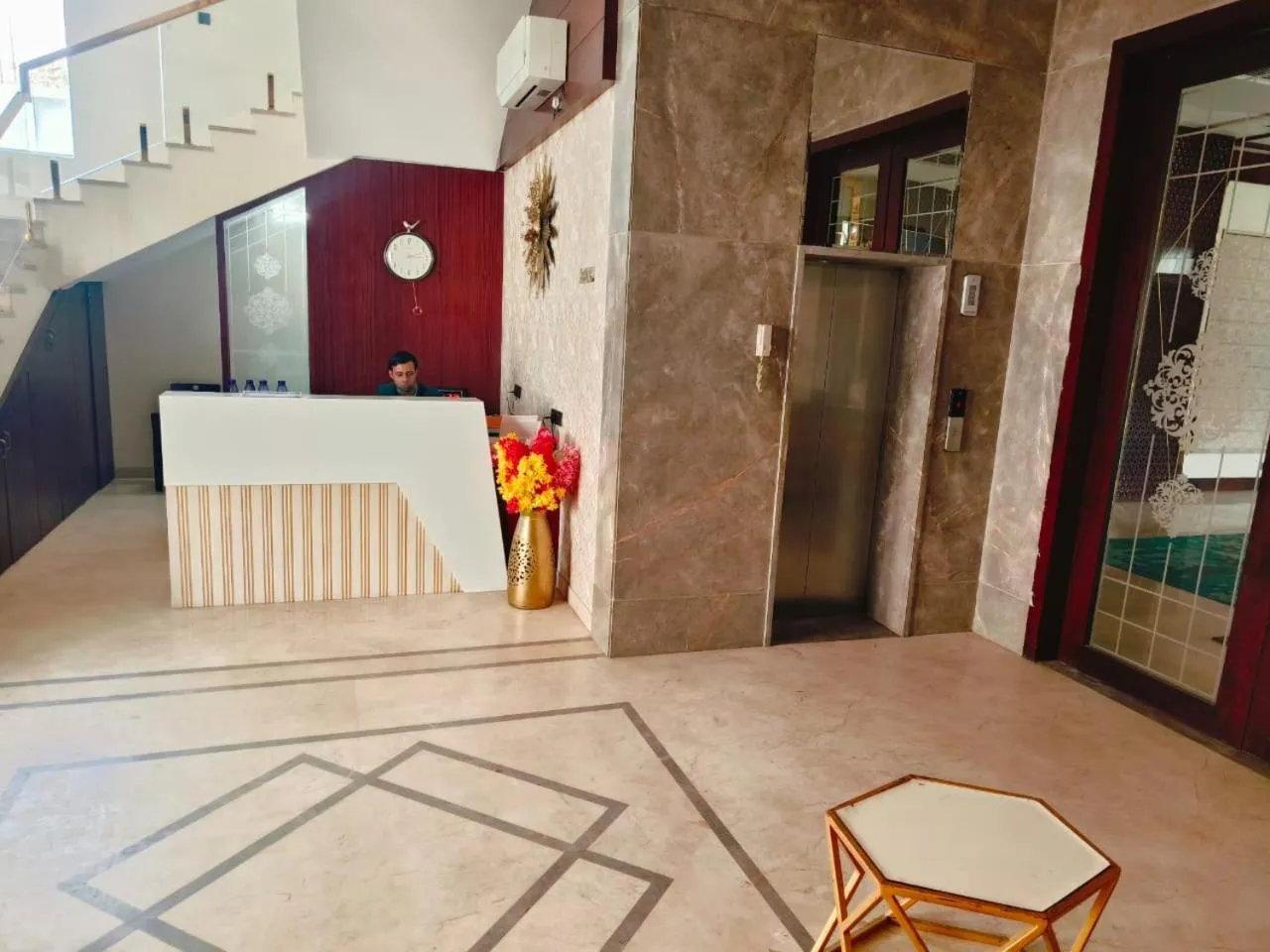 Lobby or reception in Four Leaf Hotel - AKOSHA