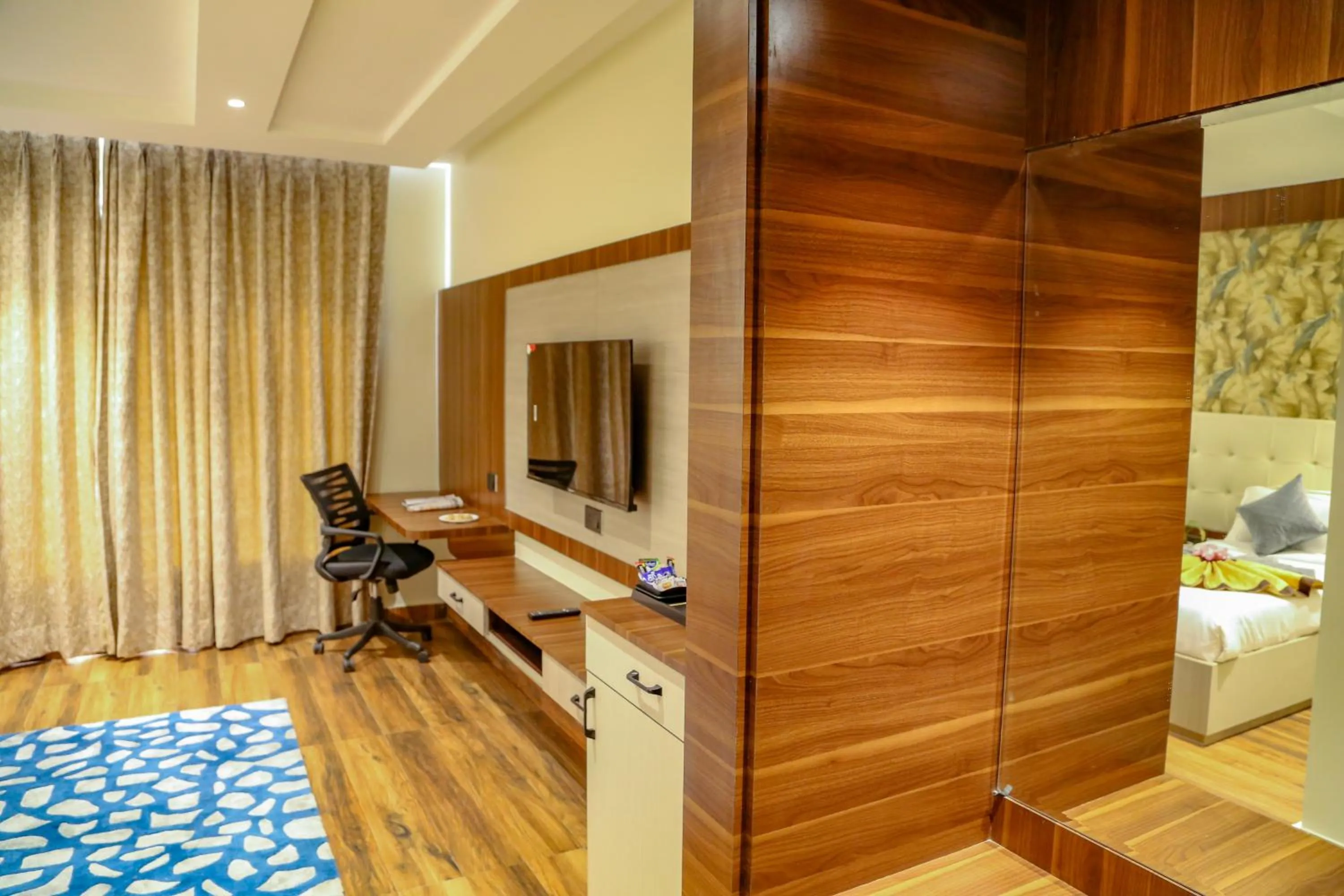 Bed in Four Leaf Hotel - AKOSHA