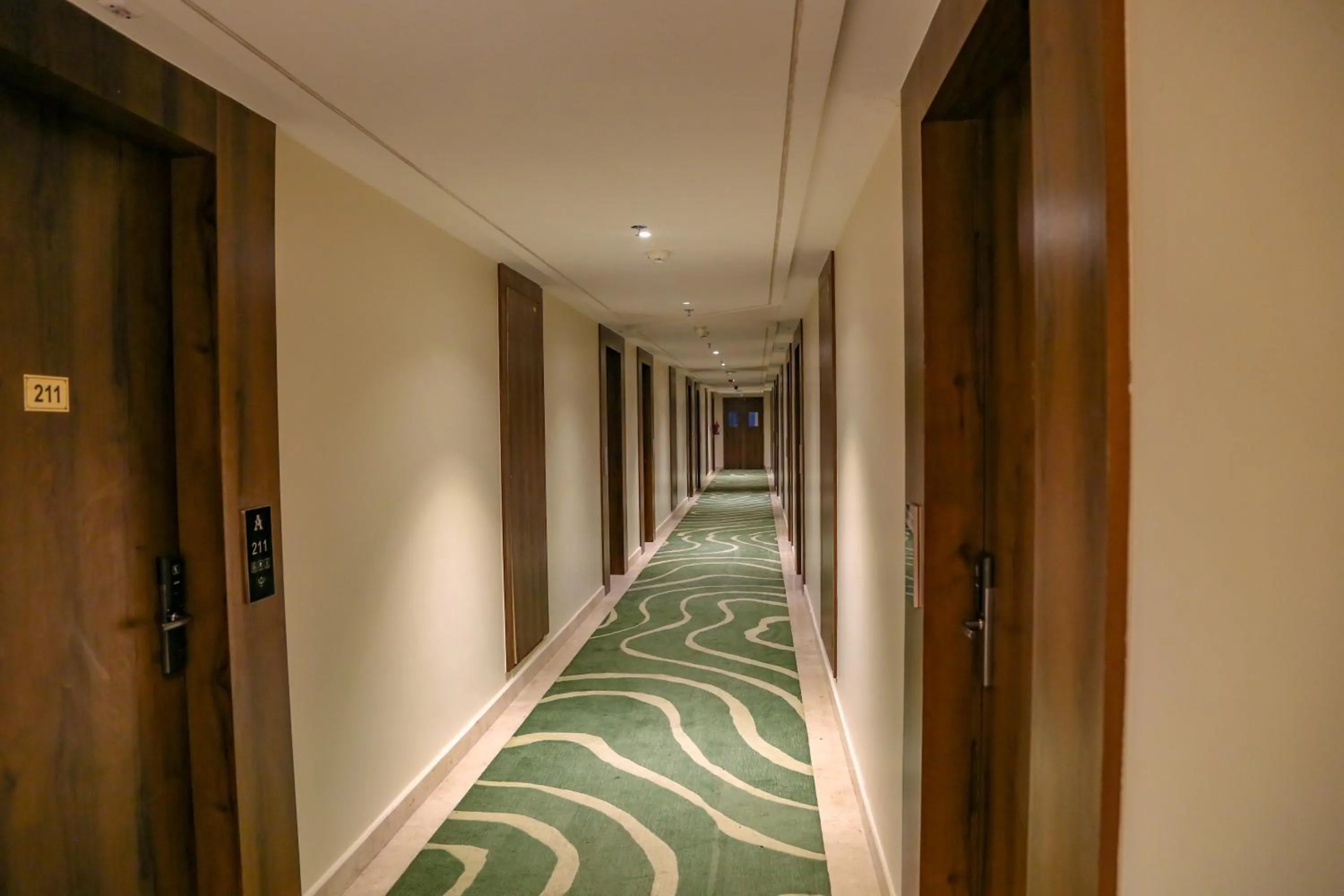 Four Leaf Hotel - AKOSHA