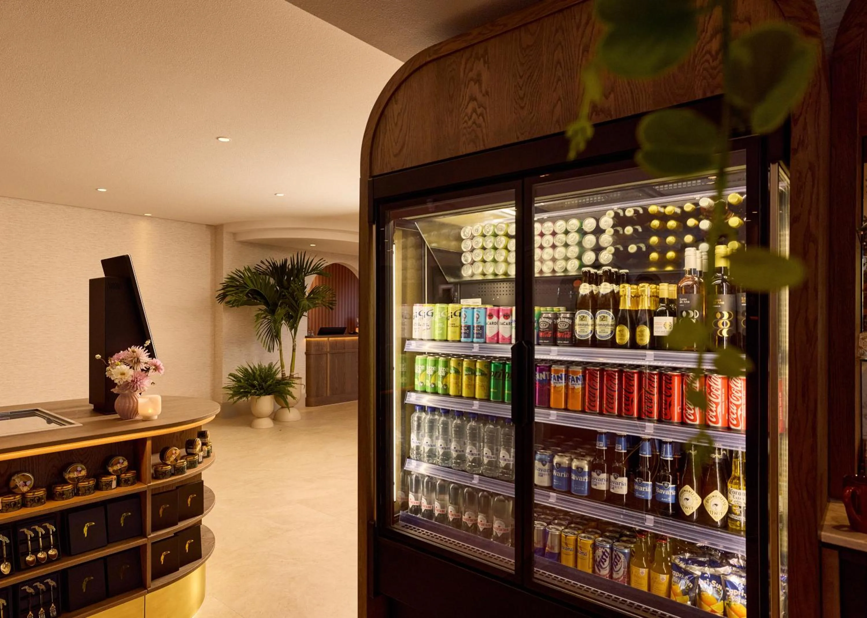 Shopping Area in Van der Valk Hotel Volendam - Recently renovated