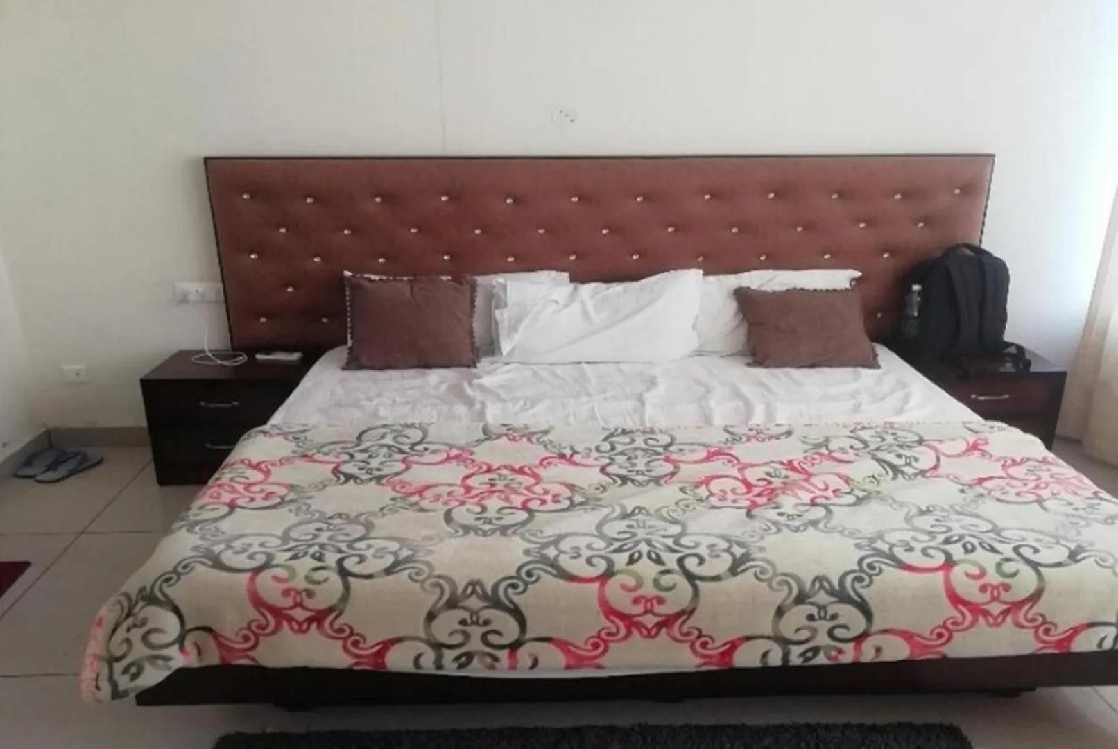 Property building, Bed in Hotel Paradise, Patiala