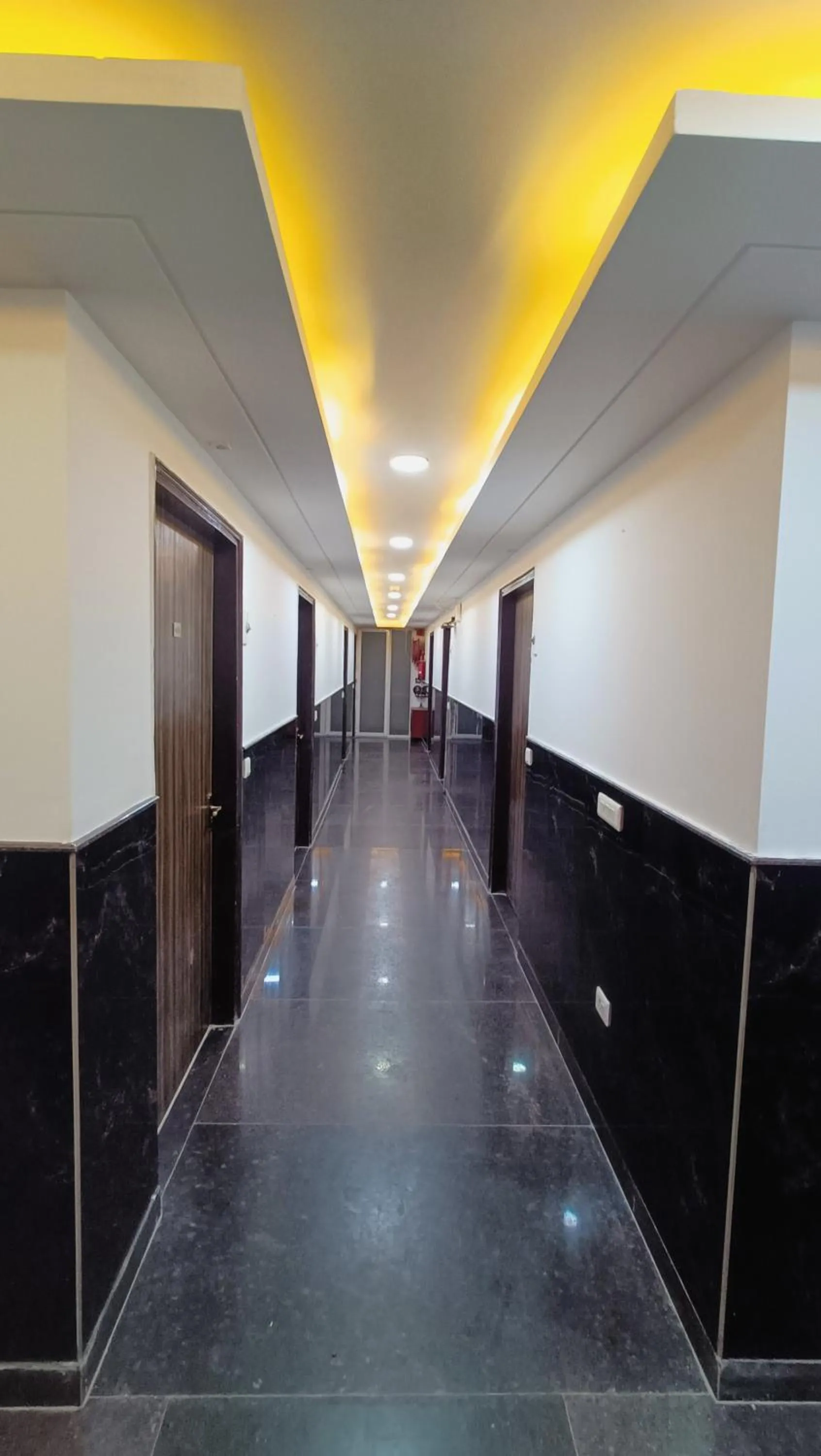 Property building in Hotel Mayda Prime Near Delhi Airport