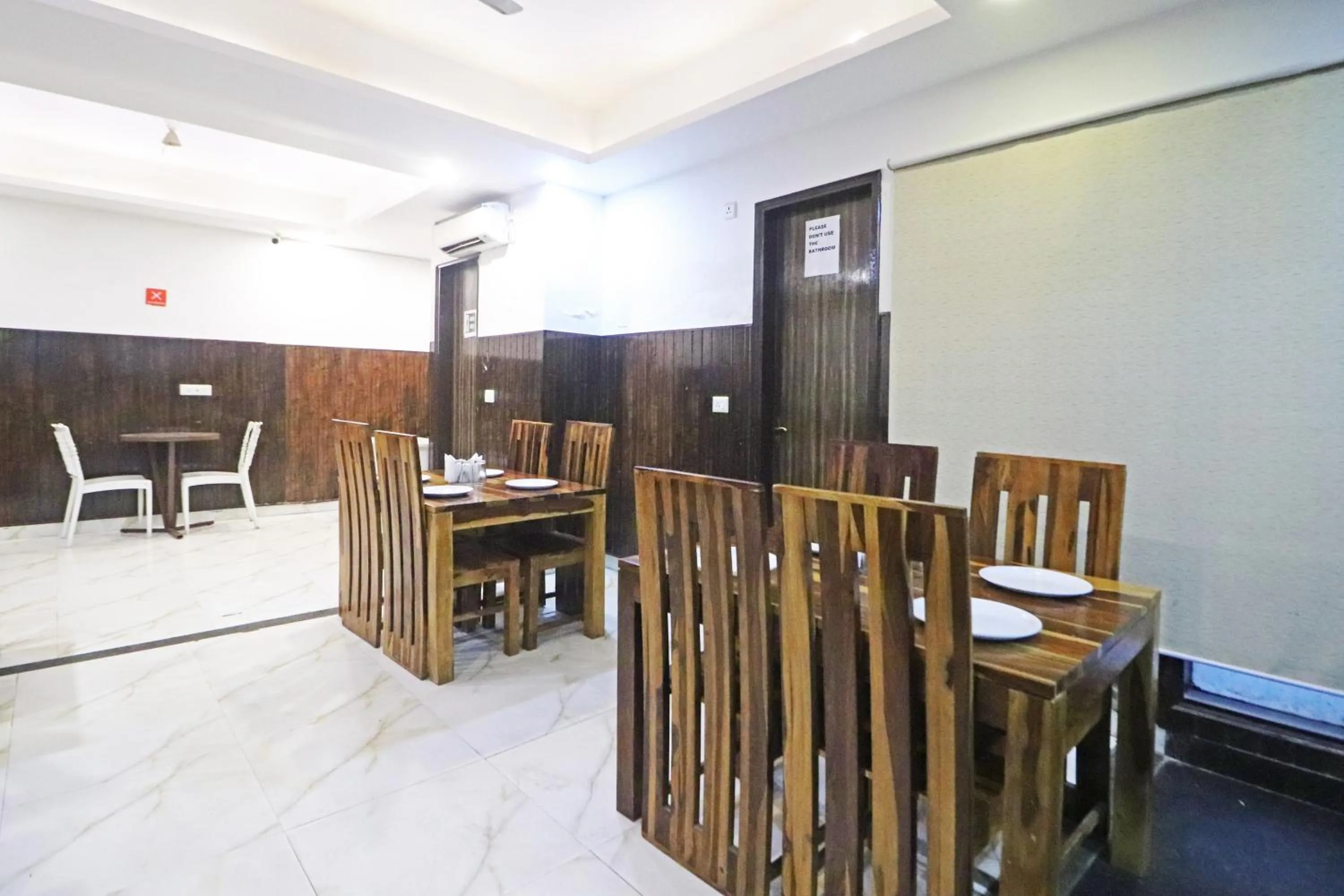 Dining area in Hotel Mayda Prime Near Delhi Airport