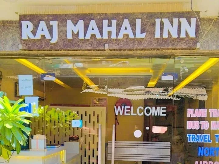 Hotel Raj Mahal Inn Near New Delhi Railway Station