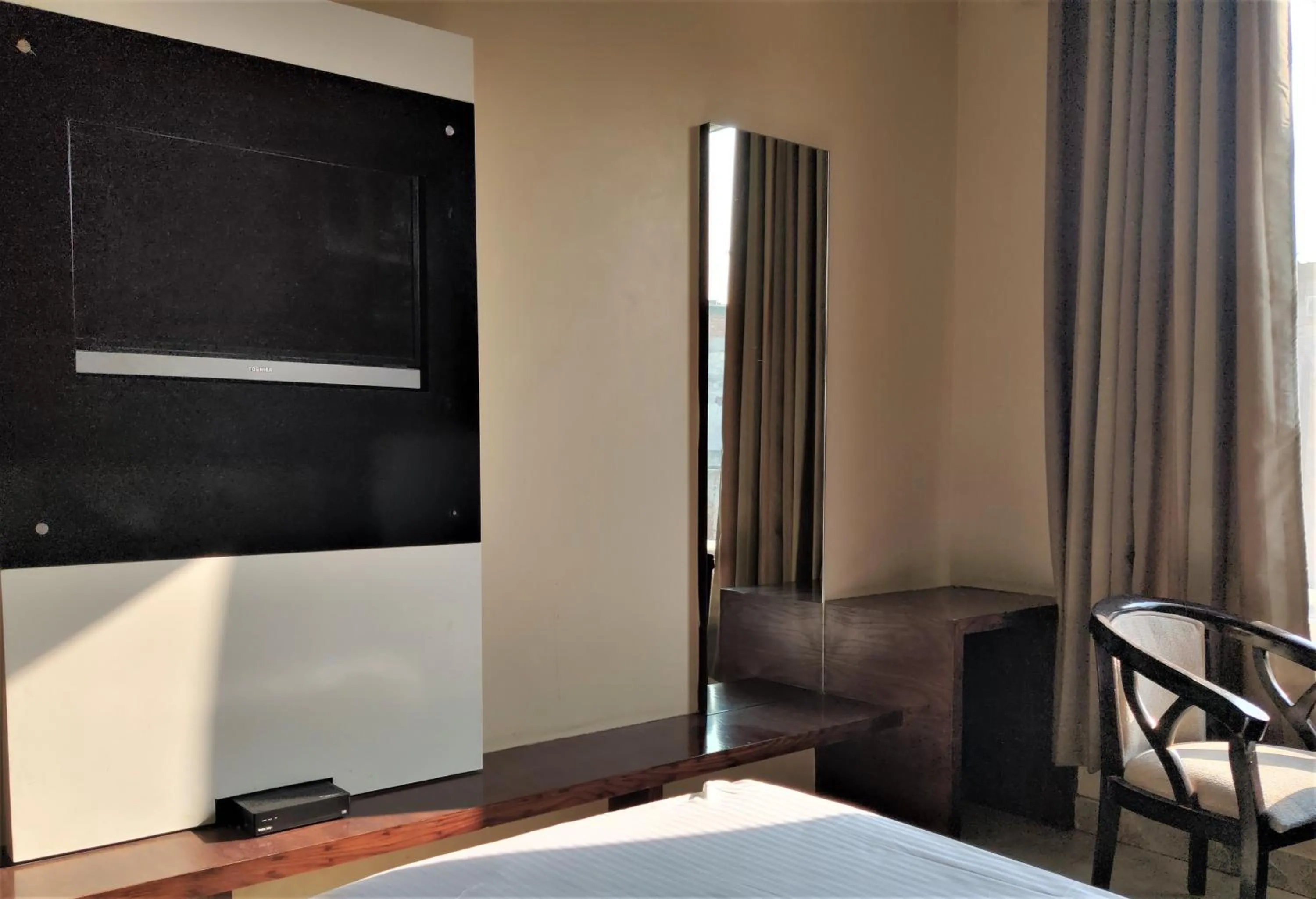 Bed in Hotel Raj Mahal Inn Near New Delhi Railway Station