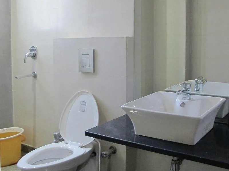 Hotel Raj Mahal Inn Near New Delhi Railway Station