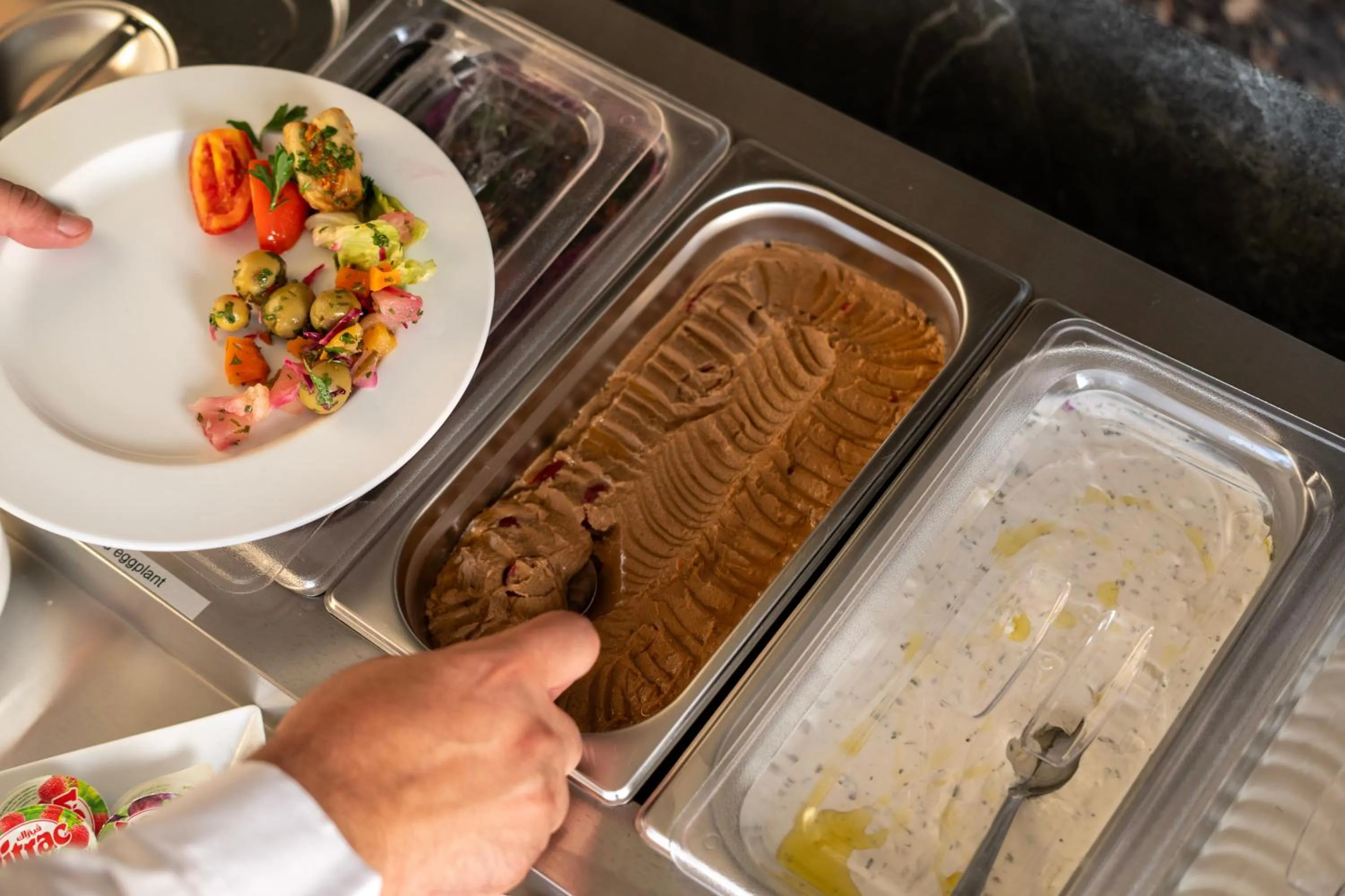 Restaurant/places to eat in Sun and Sand Guest House