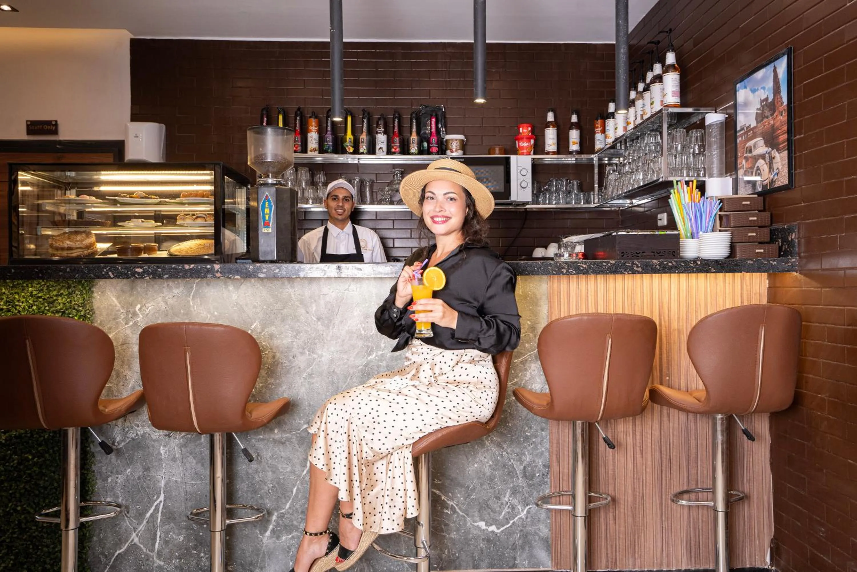 Restaurant/places to eat in Sun and Sand Guest House