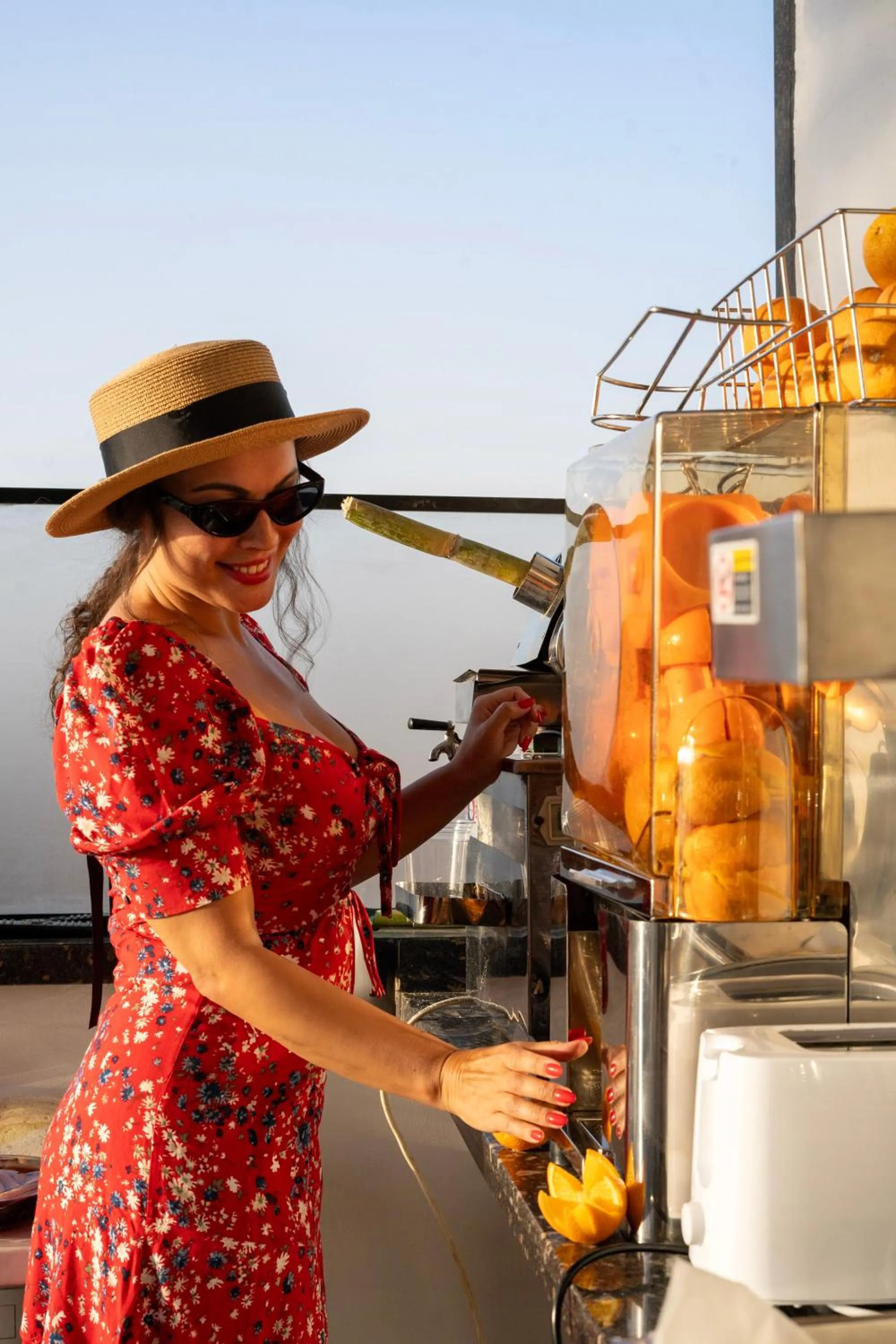 Restaurant/places to eat in Sun and Sand Guest House