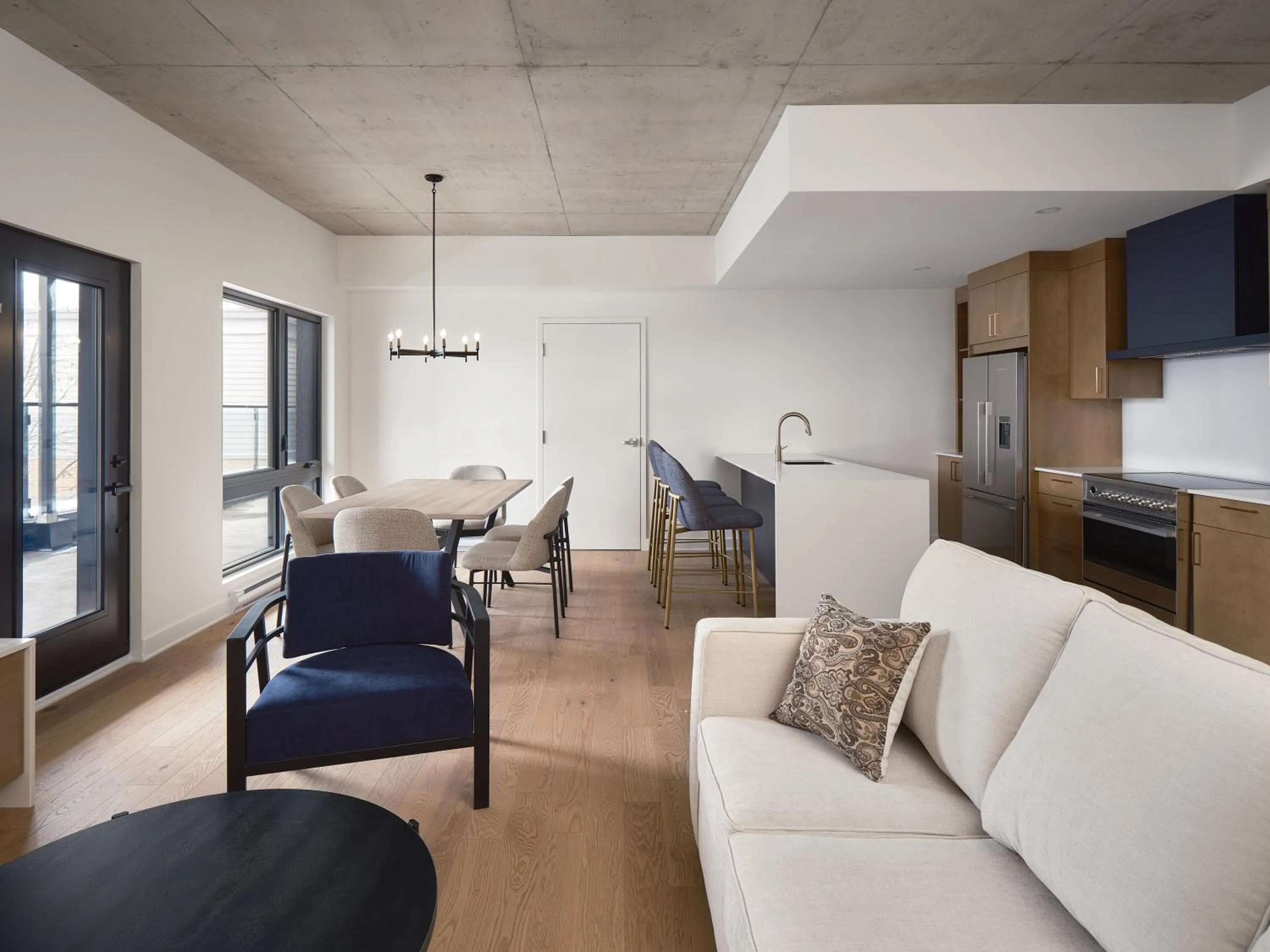 Kitchen or kitchenette in Hôtel Expérience - Quartier Des Marinas