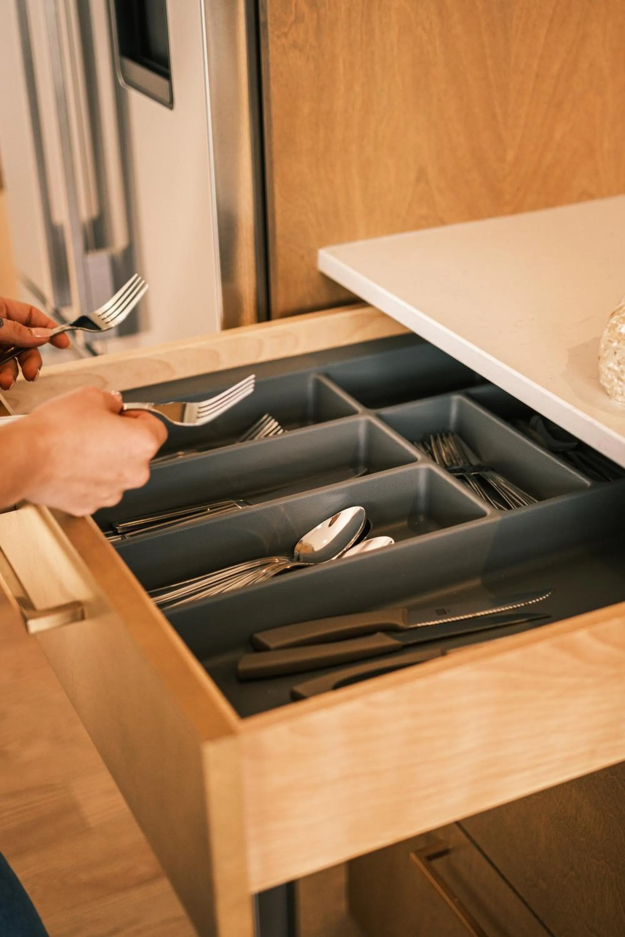 wardrobe in Hôtel Expérience - Quartier Des Marinas