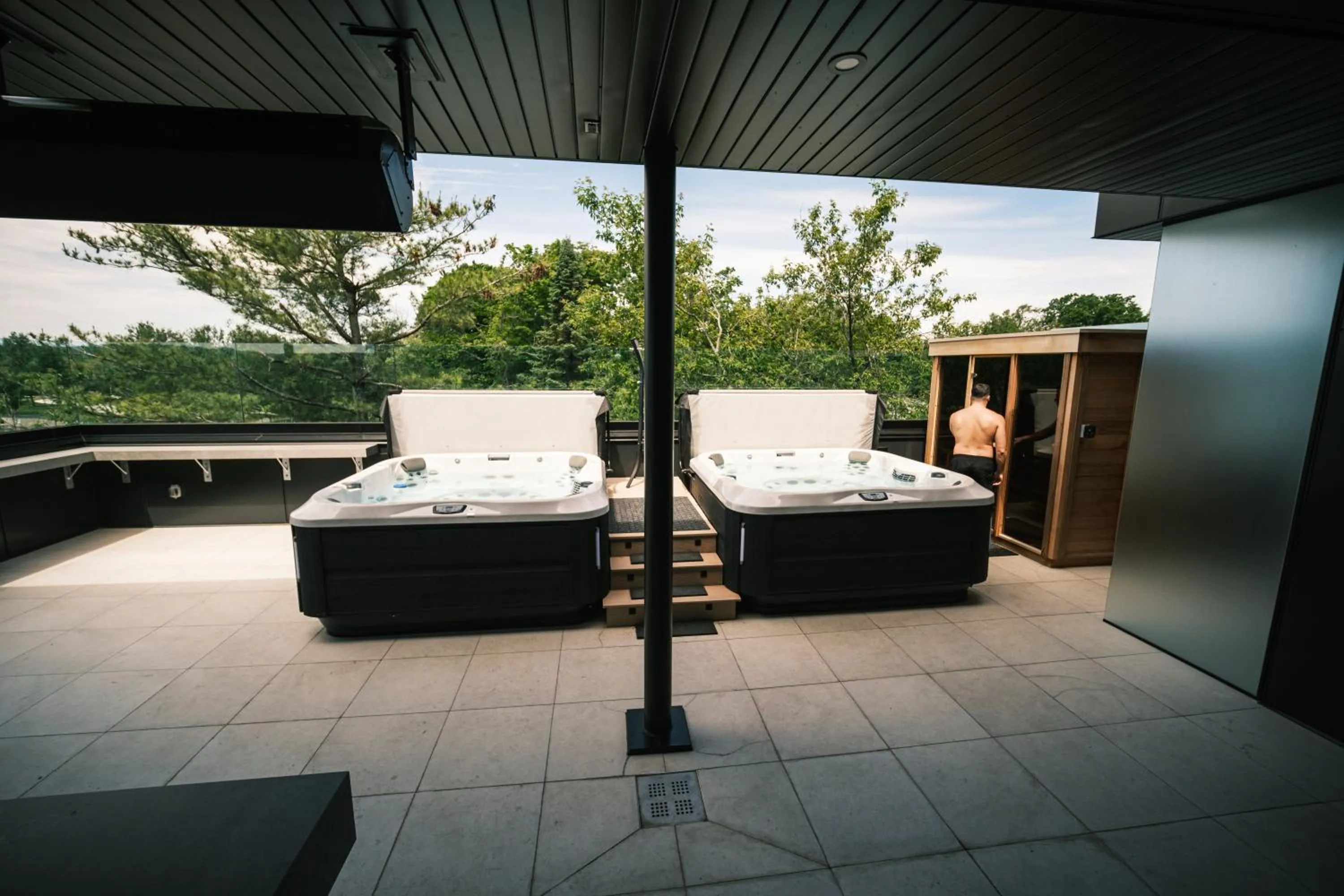 Patio, Bed in Hôtel Expérience - Quartier Des Marinas