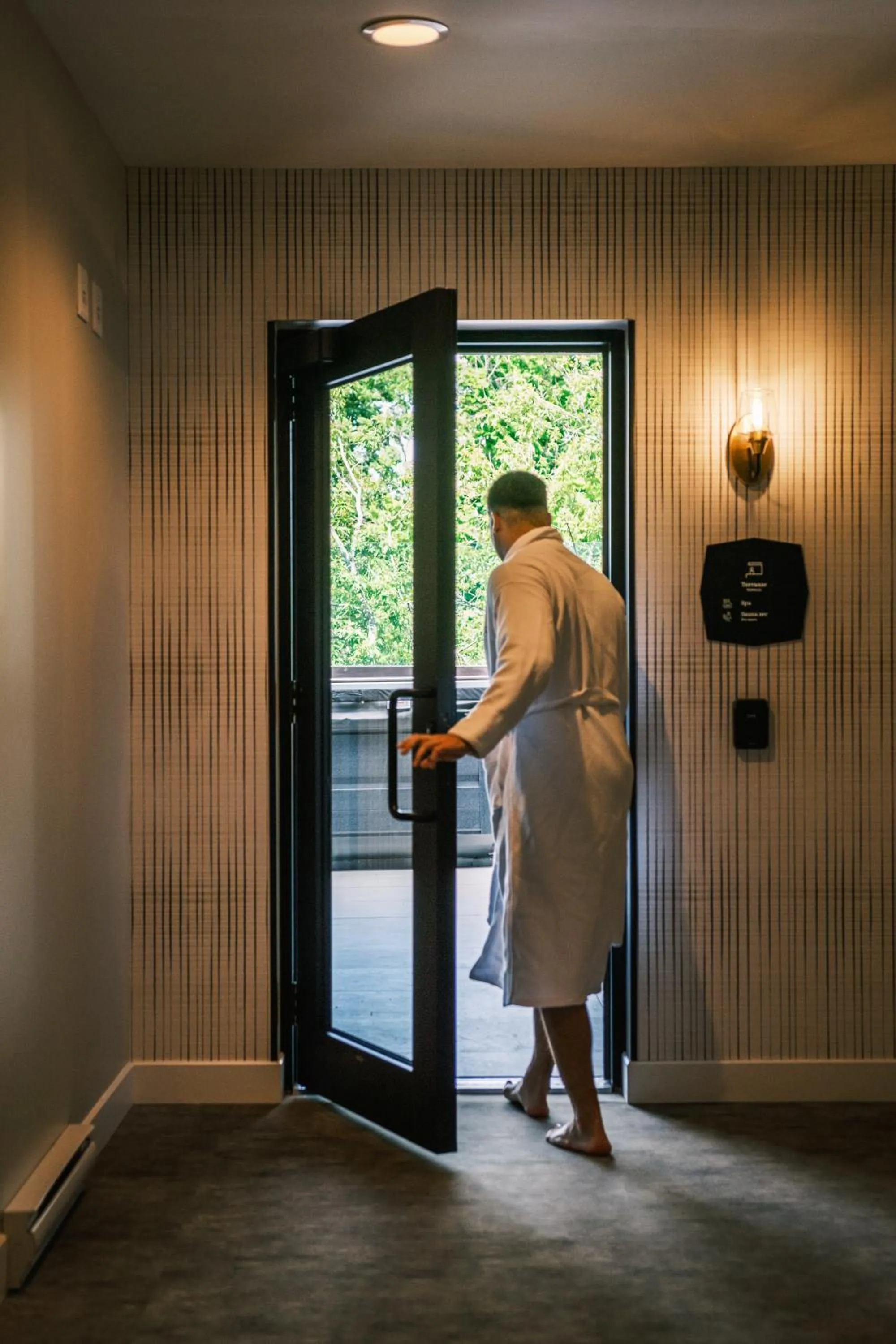 Balcony/Terrace in Hôtel Expérience - Quartier Des Marinas