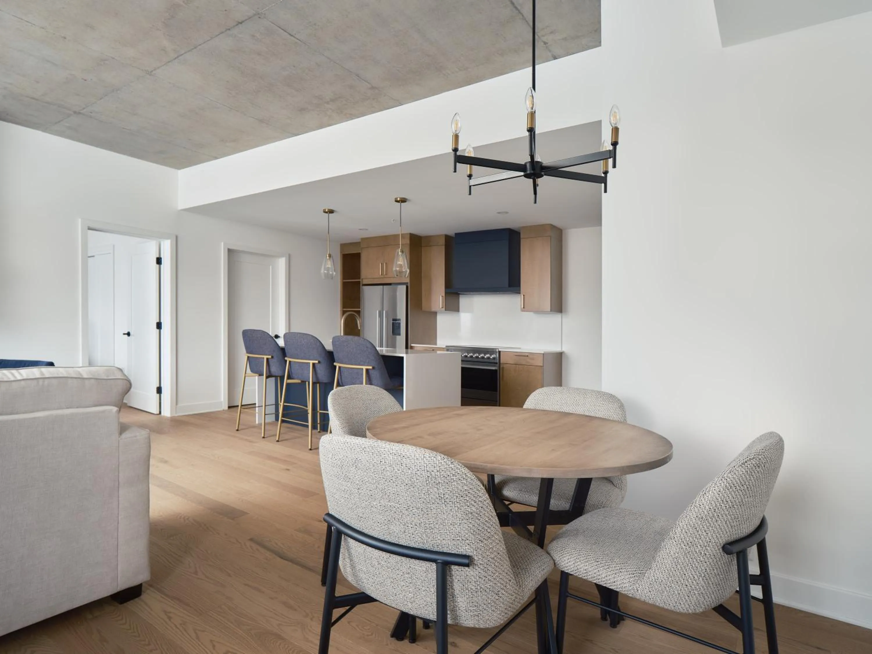 Kitchen or kitchenette in Hôtel Expérience - Quartier Des Marinas