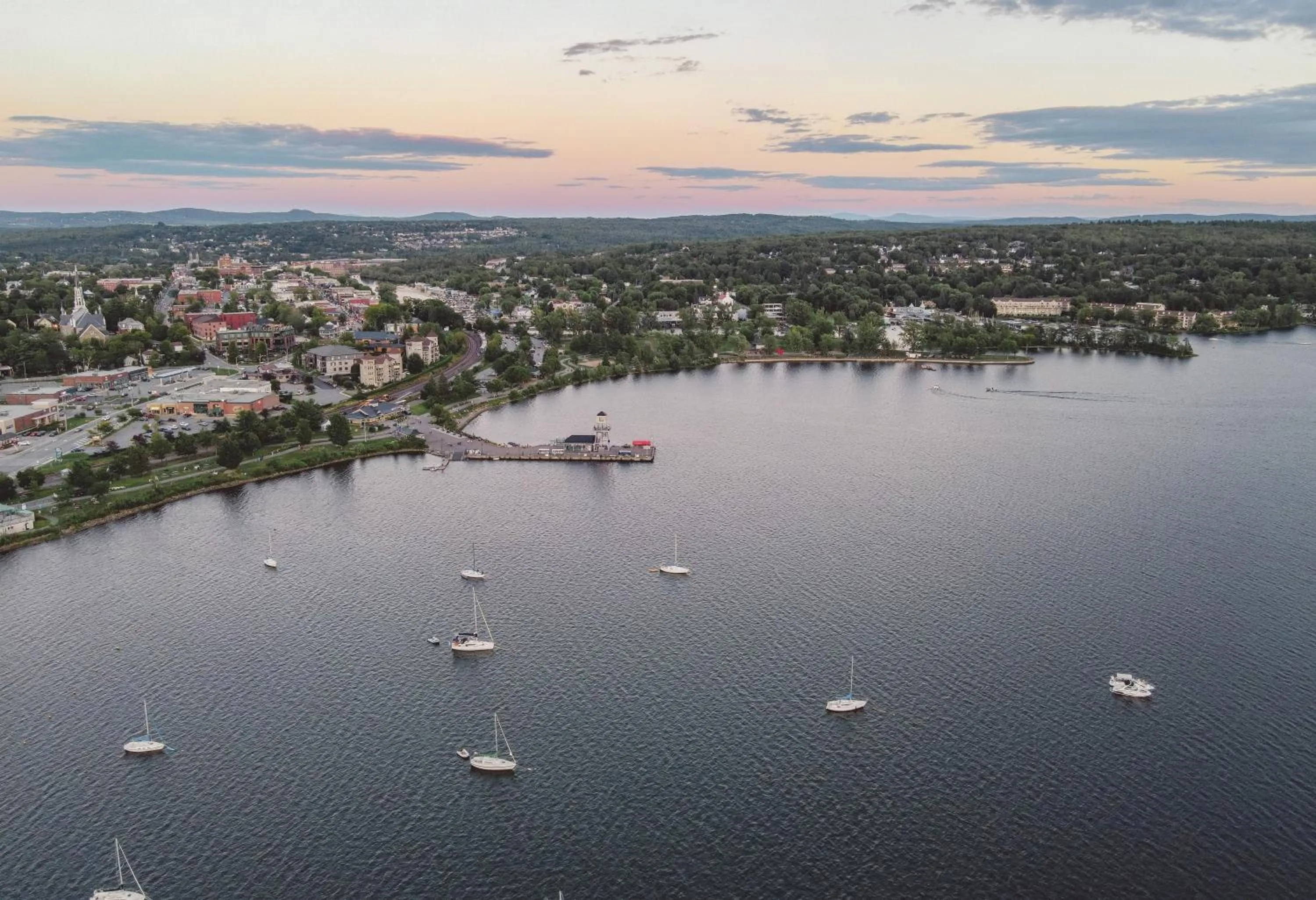 Nearby landmark in Hôtel Expérience - Quartier Des Marinas
