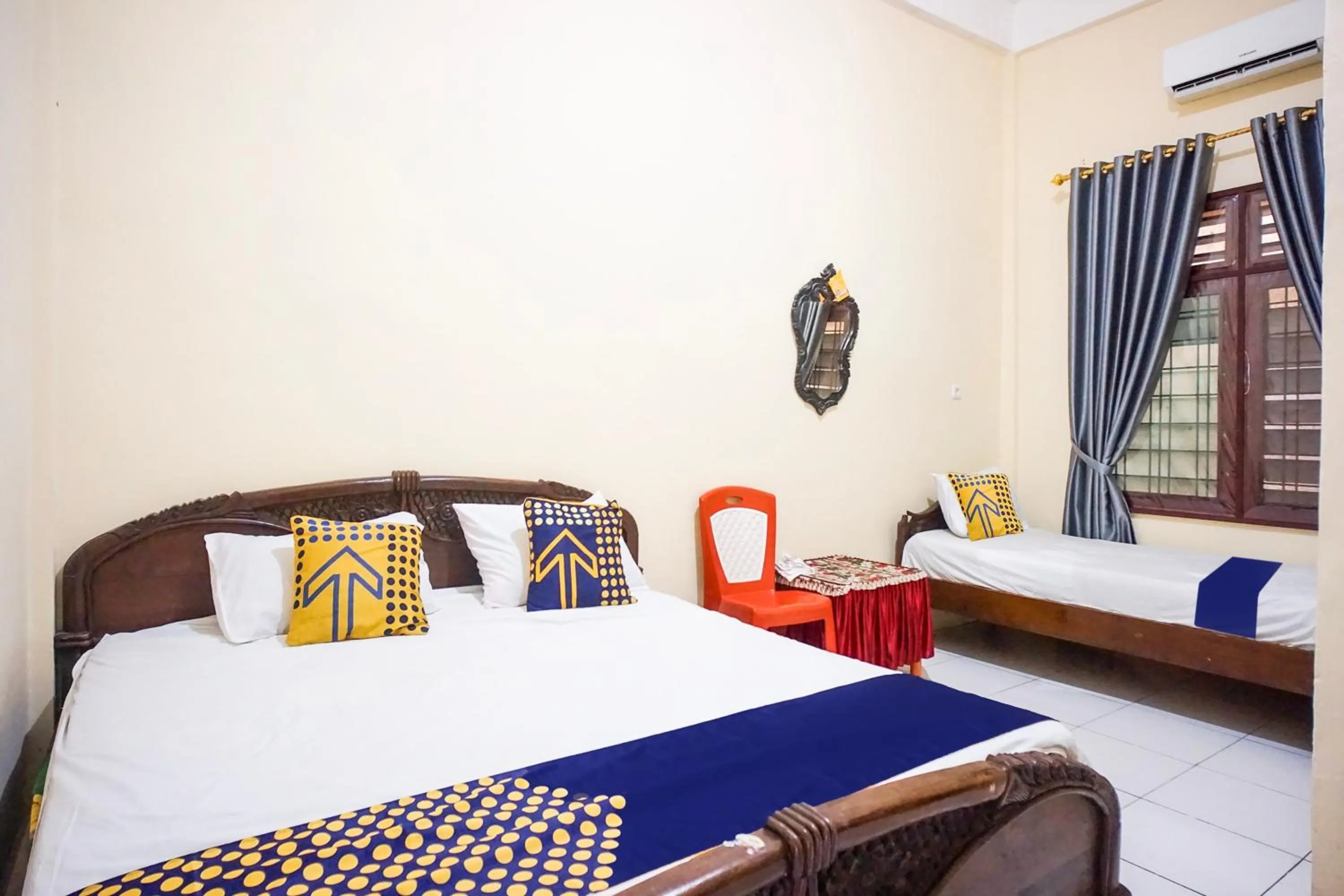 Bedroom, Bed in Hotel O Tamara Homestay SyariahNearMasjid Raya Medan