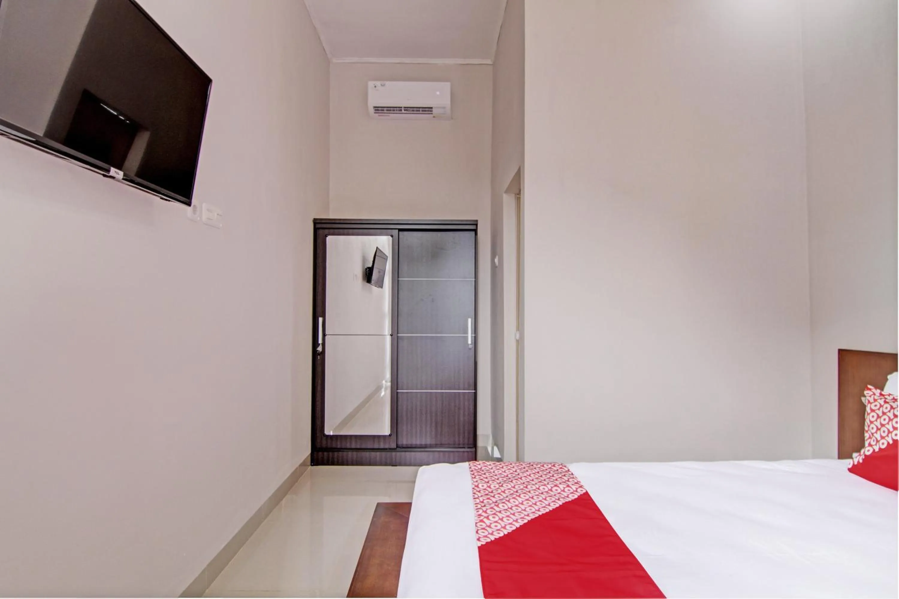 Bedroom in Hotel O Nrc White House