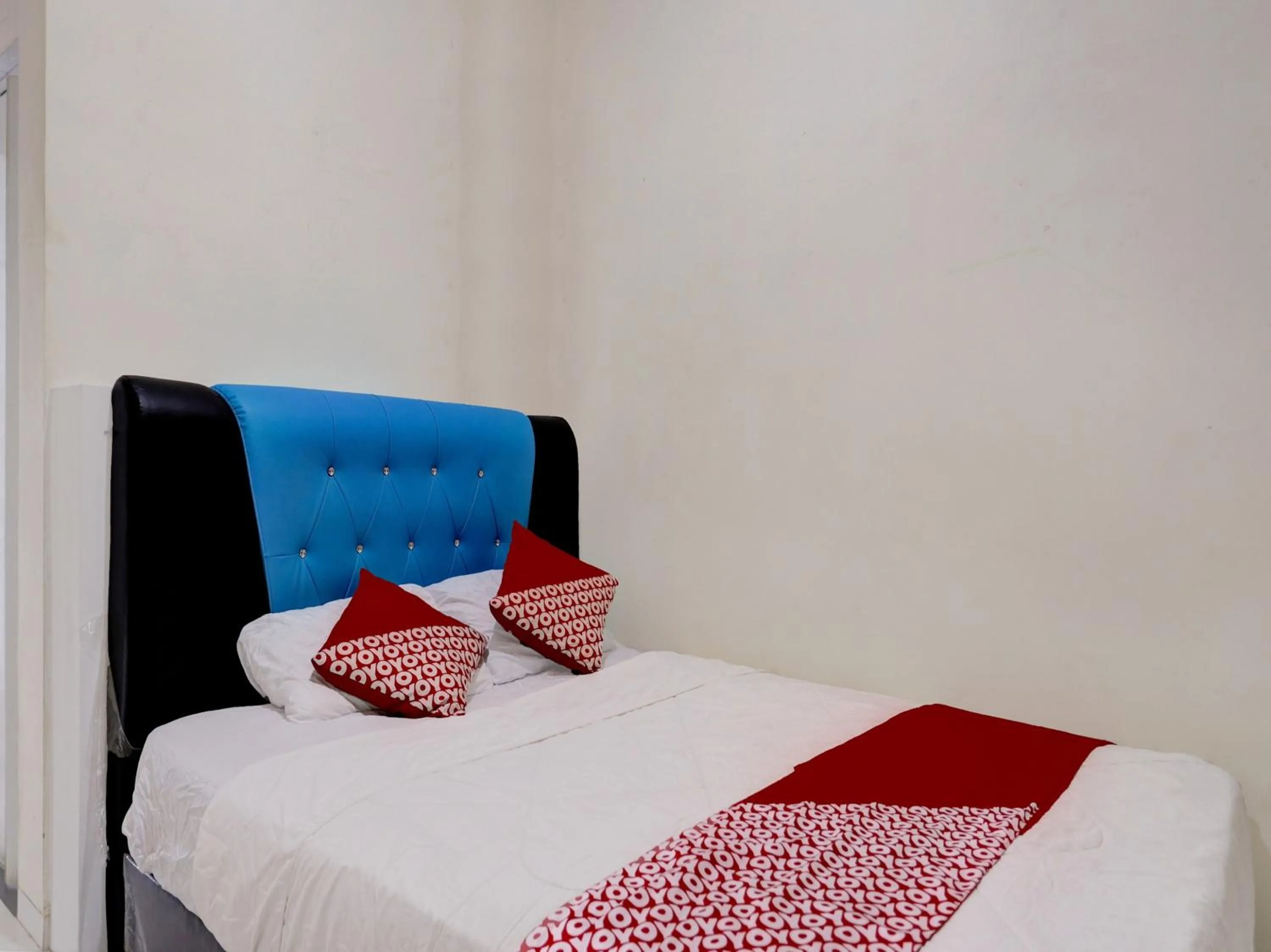 Bedroom, Bed in Hotel O Baloi Homestay